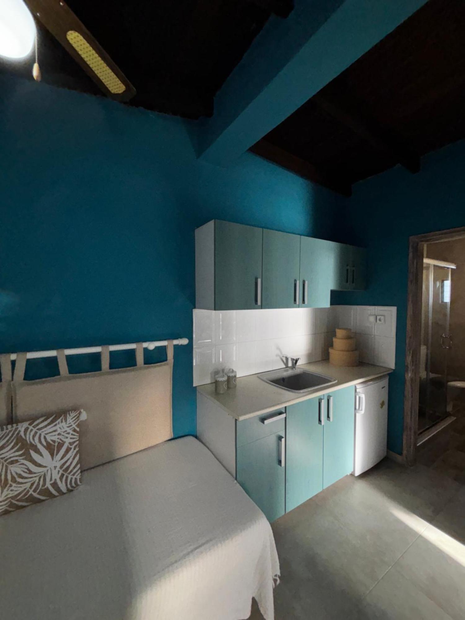 Nine 9 Beachfront Nea Kallikrateia