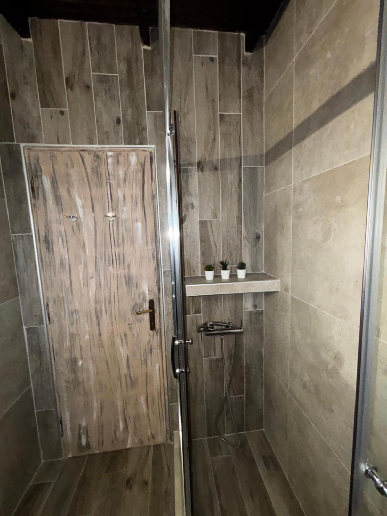 Apartment Nine 9 Beachfront *