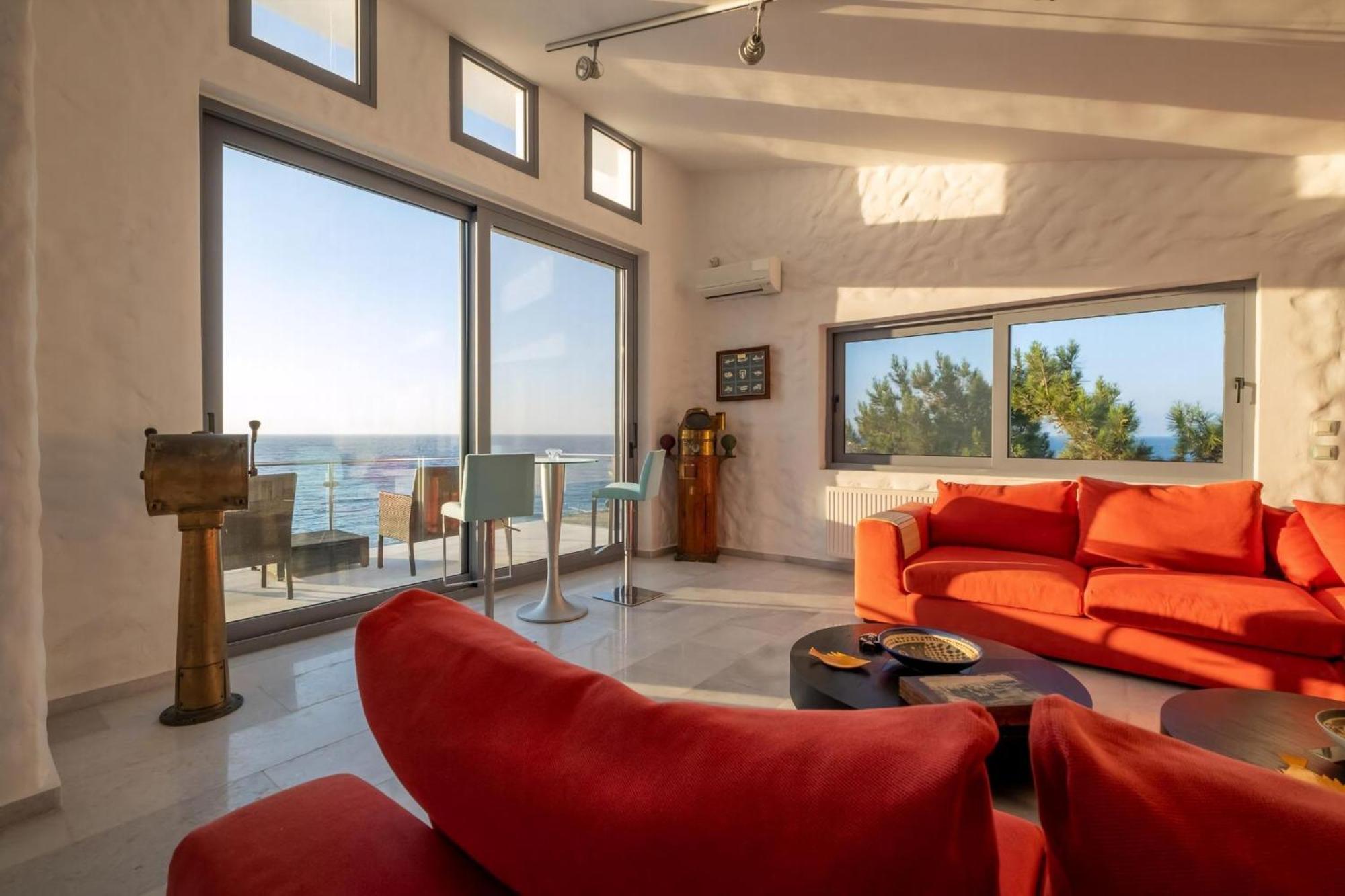 Villa Ikaria Beachfront 7 Bedrooms Indigo Blue Haven Infinity Pool With Stunning Aegian Sea Views Gialiskari