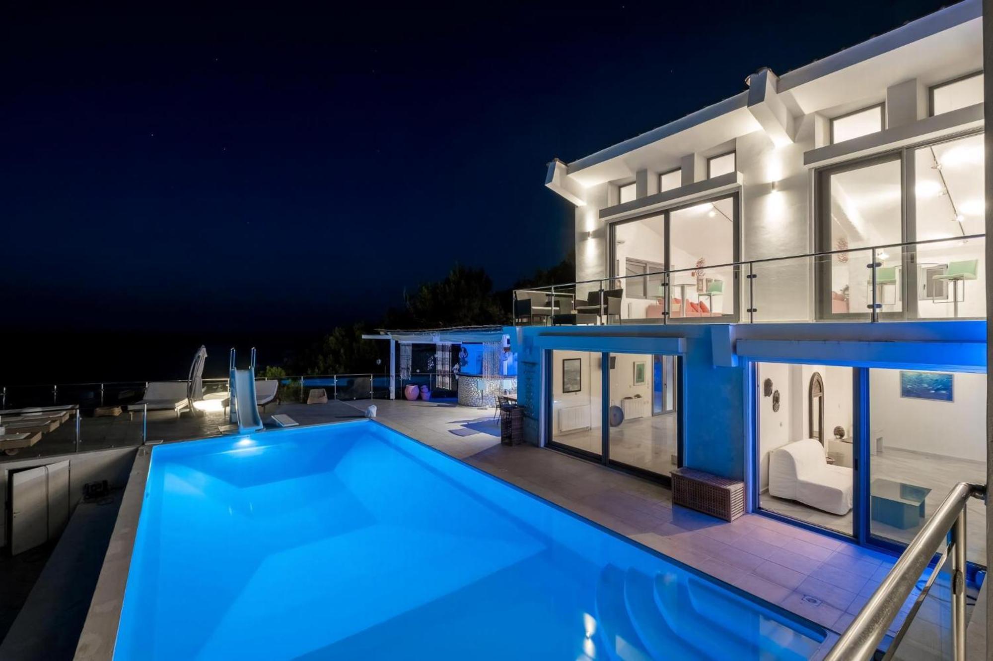 Ikaria Beachfront 7 Bedrooms Indigo Blue Haven Infinity Pool With Stunning Aegian Sea Views Gialiskari Gialiskari (Icaria)