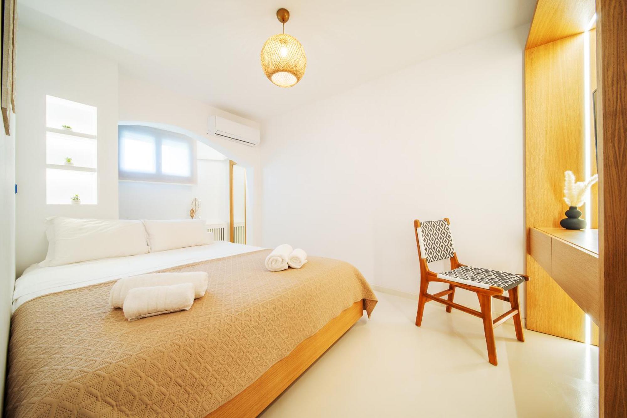 Ohana Paros * Chrisi Akti (Paros)