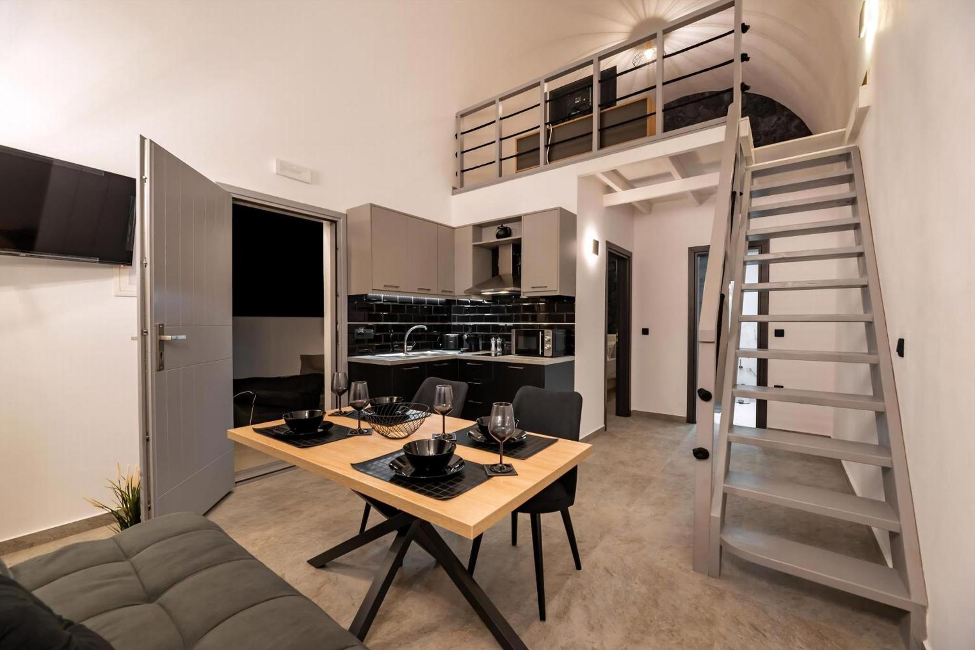 Thrilling Santorini Gauche 2 Bedrooms Furnished Sun Terrace With Private Heated Pool *