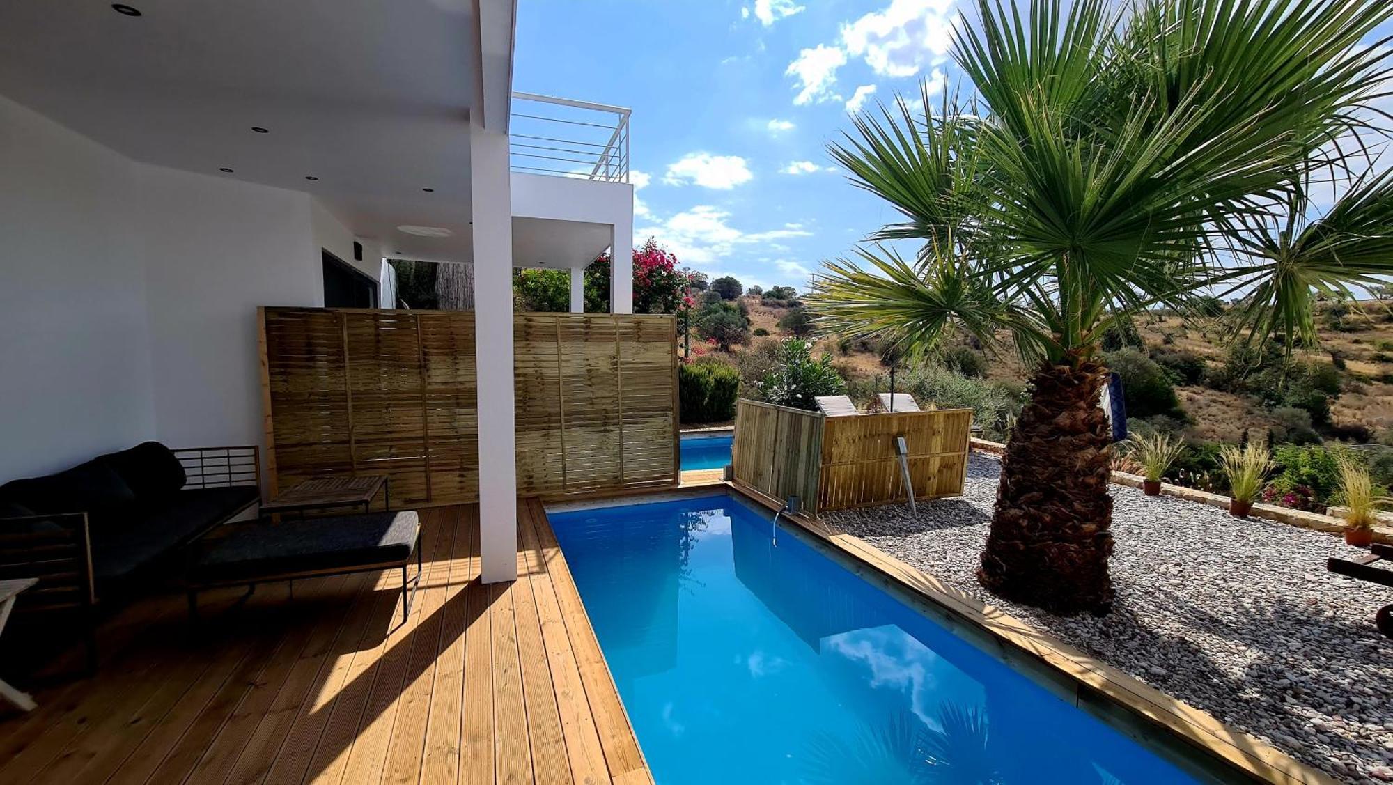 Sunny Villa