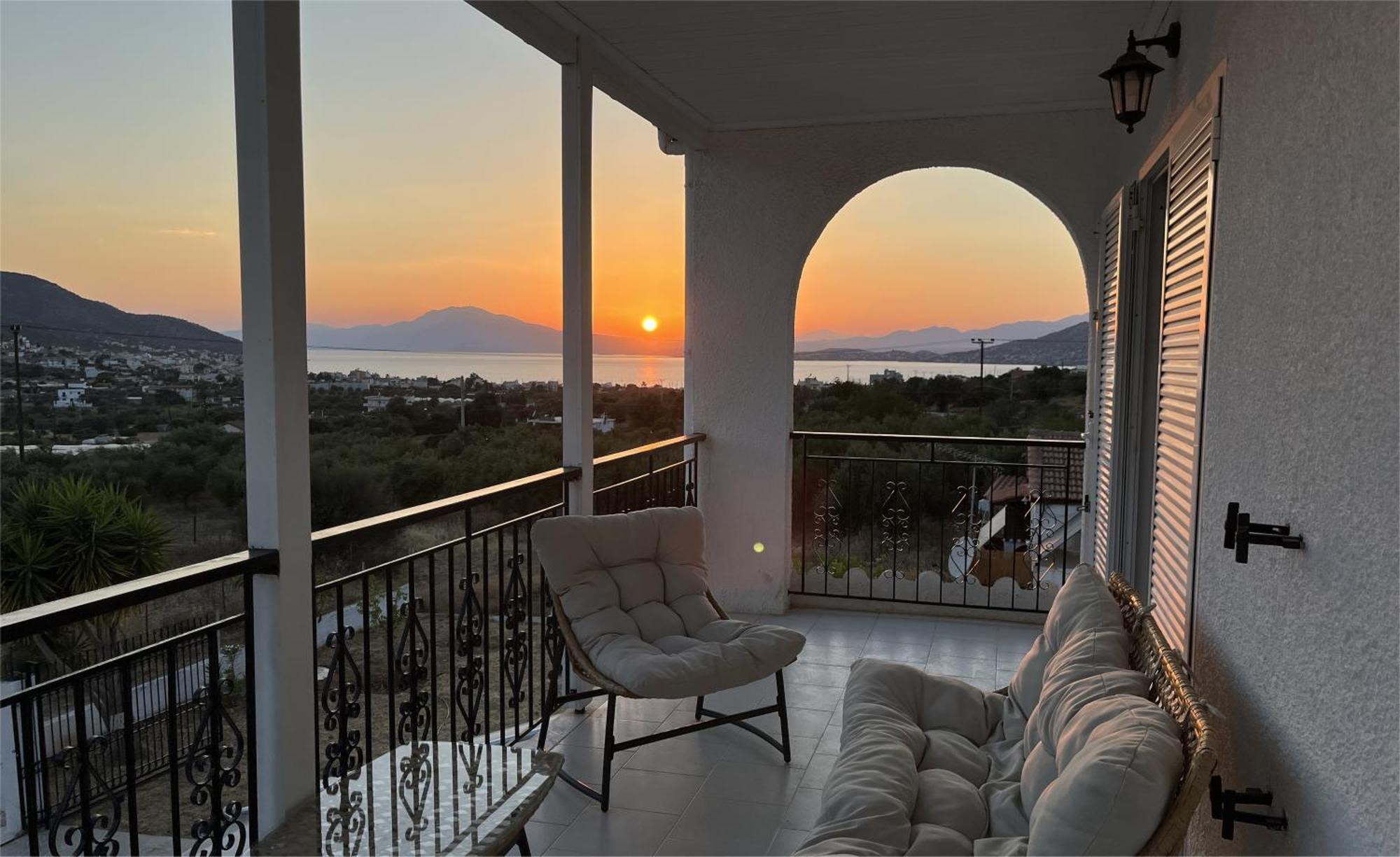 Aelia Luxury Maisonette