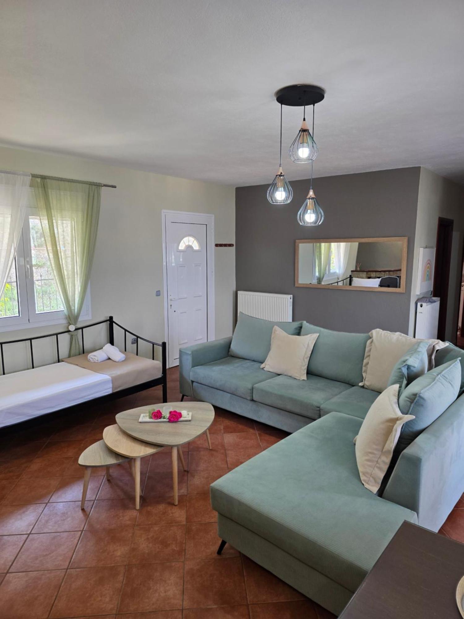 Mountain Paradise Apartment Elevtherai