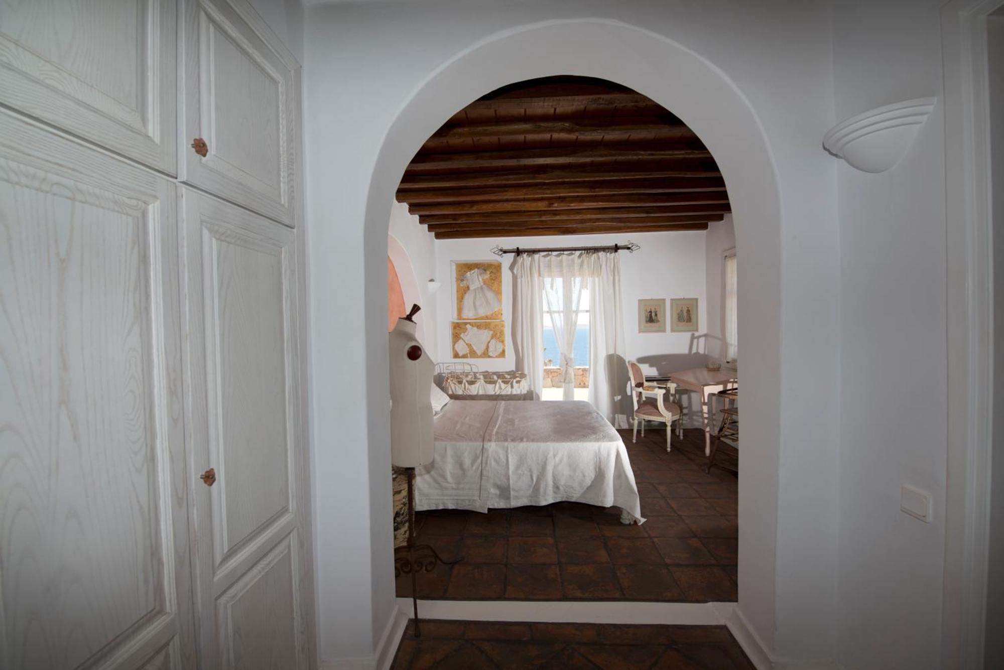 Alisahnea Mykonos