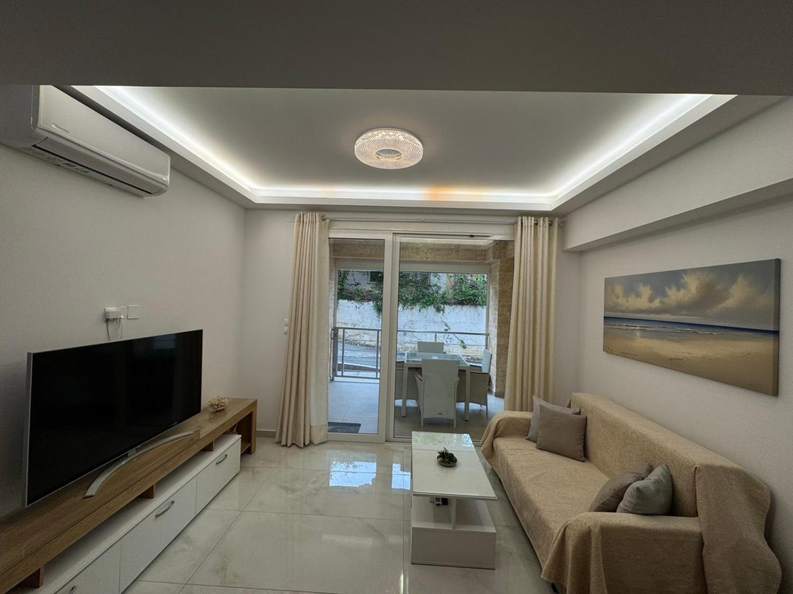 Apartment Filocsenia Sea Side