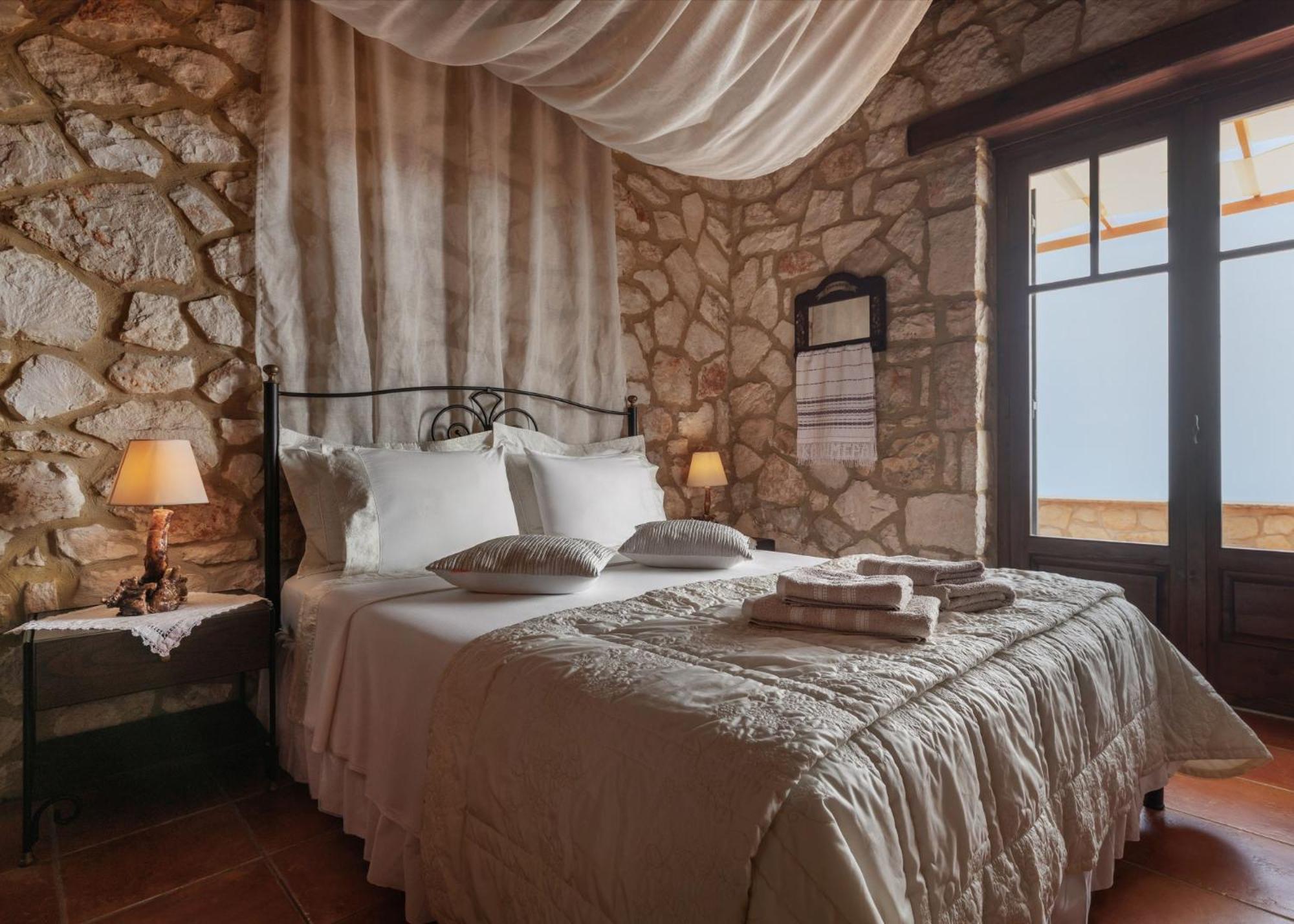 Armos Stone - Private Pool & Sea Views, By Zantewize Villa Skinaria