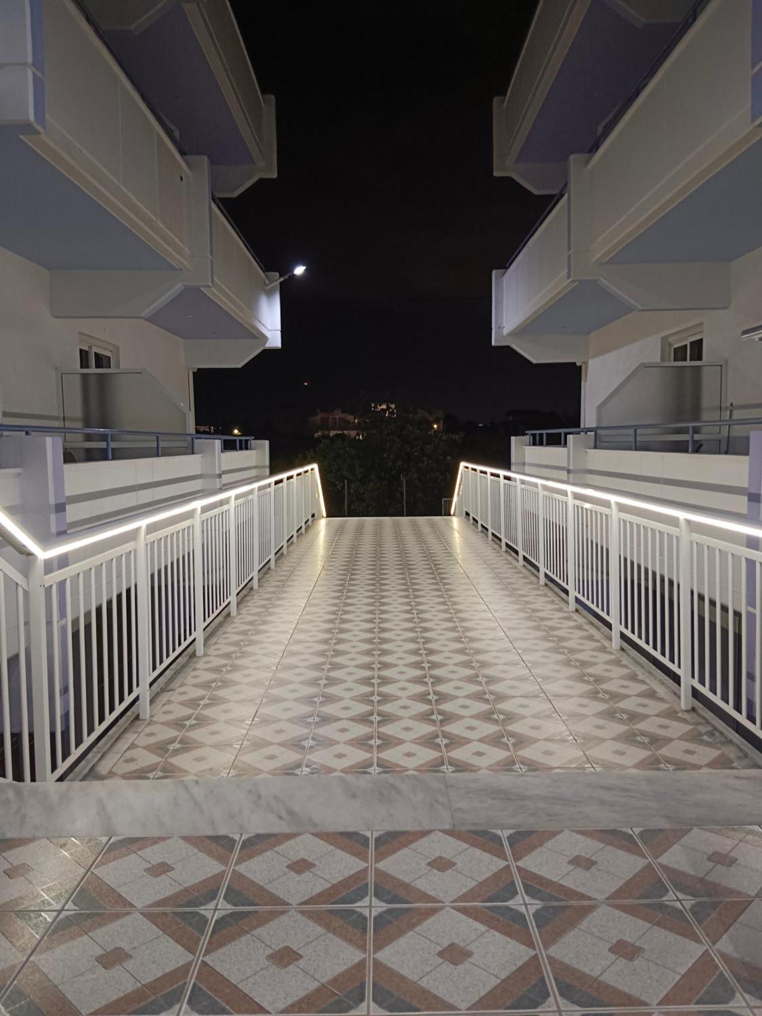 Pyrgos Hotel Apartments 2*