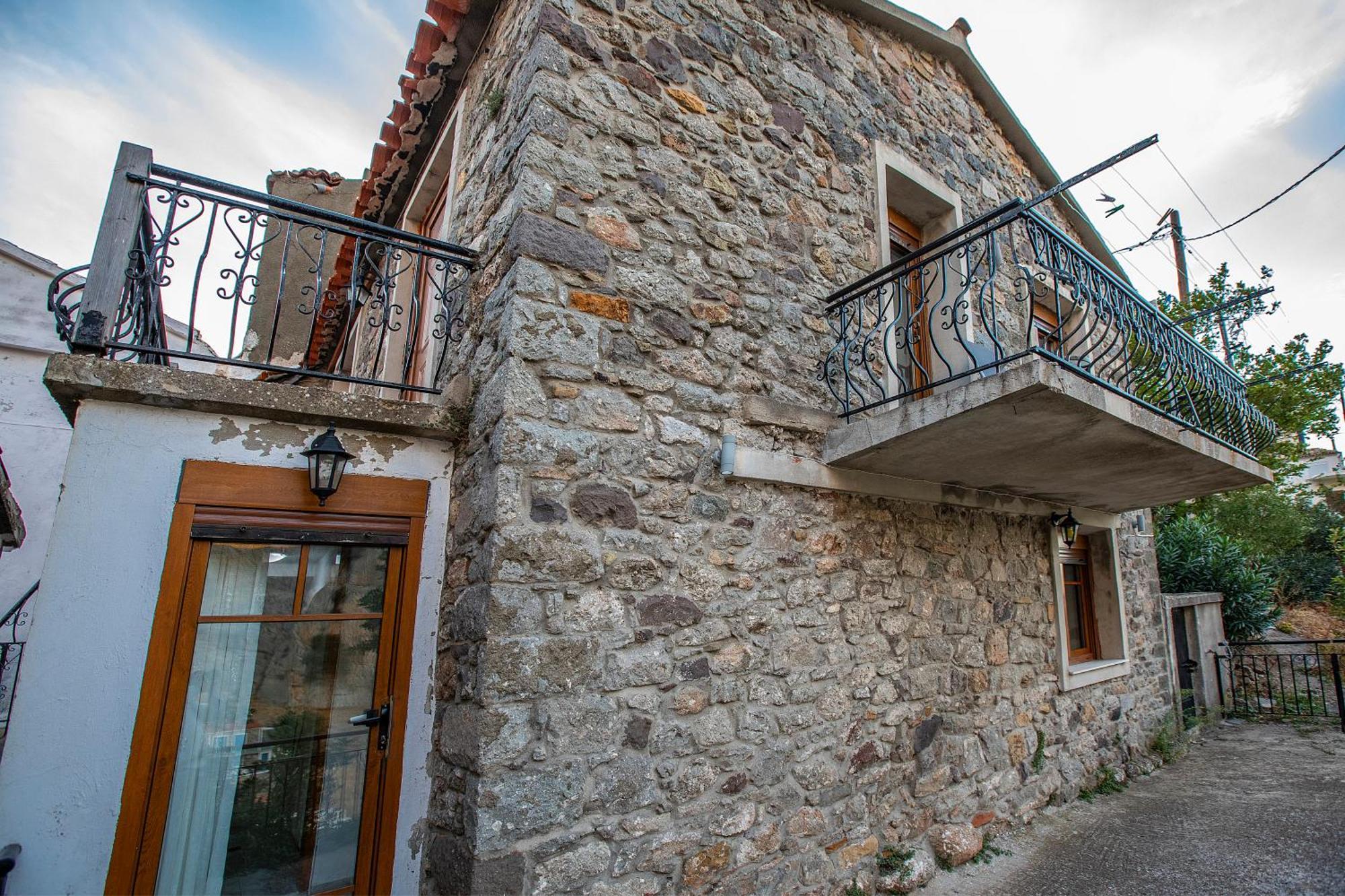 Aleka Apartment *