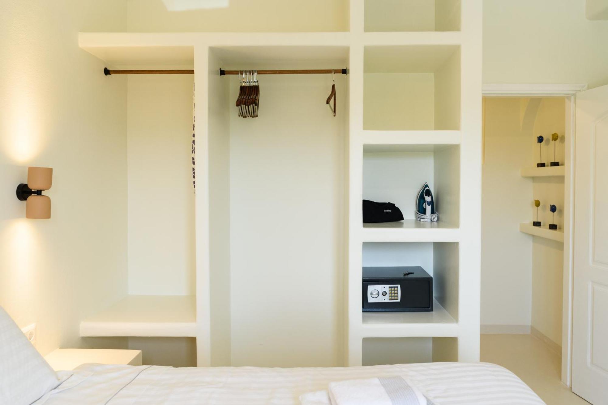 Vammos Luxury Residences *