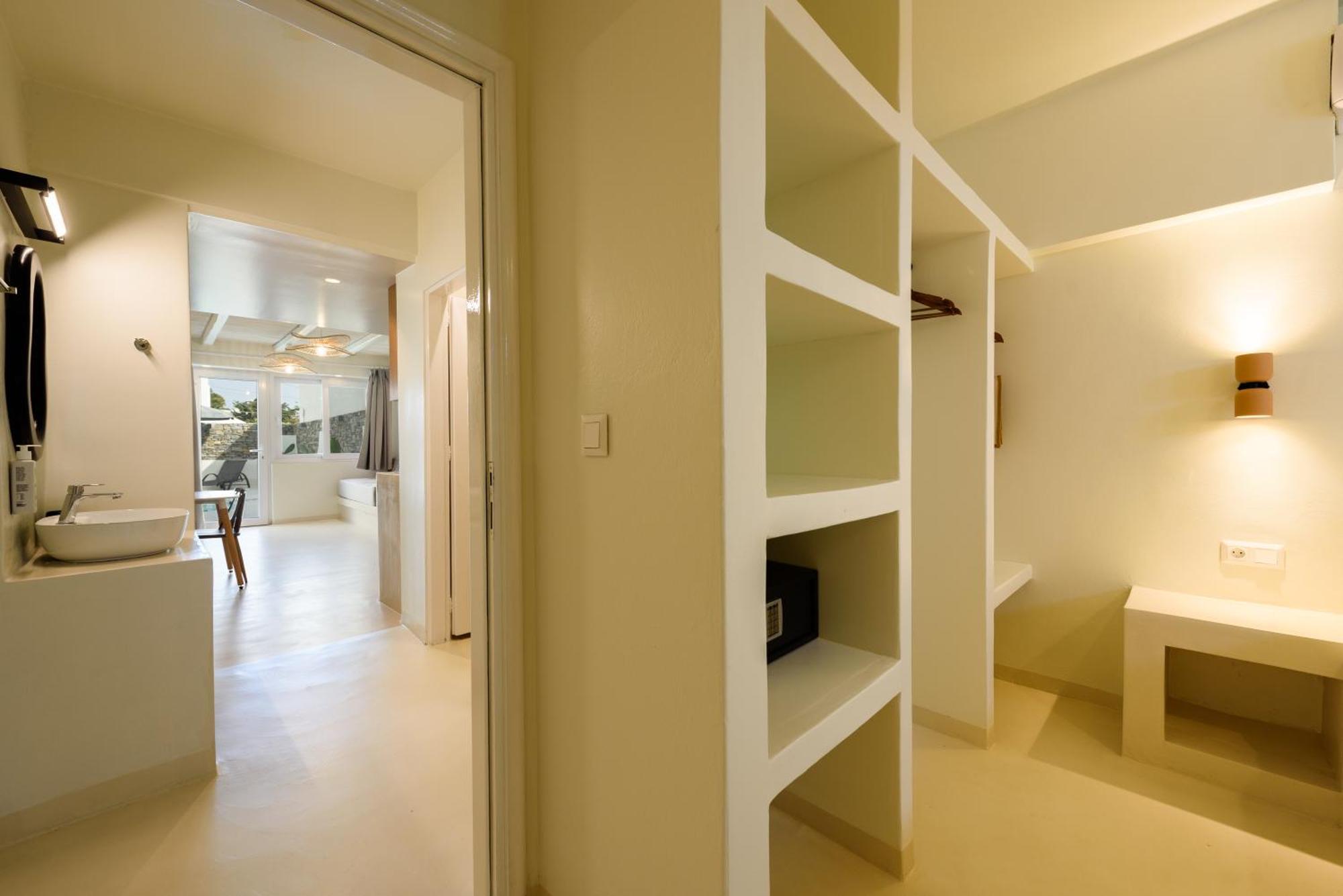 Vammos Luxury Residences * Naousa (Paros)