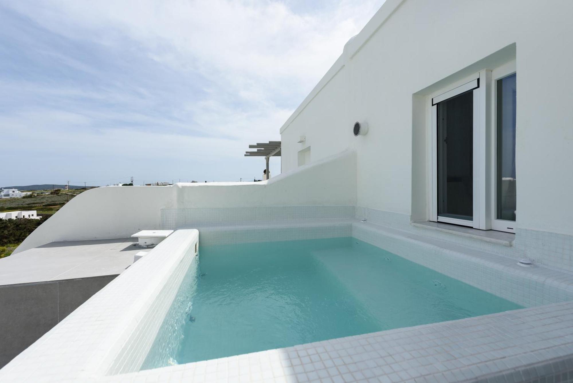 Vammos Luxury Residences * Naousa (Paros)