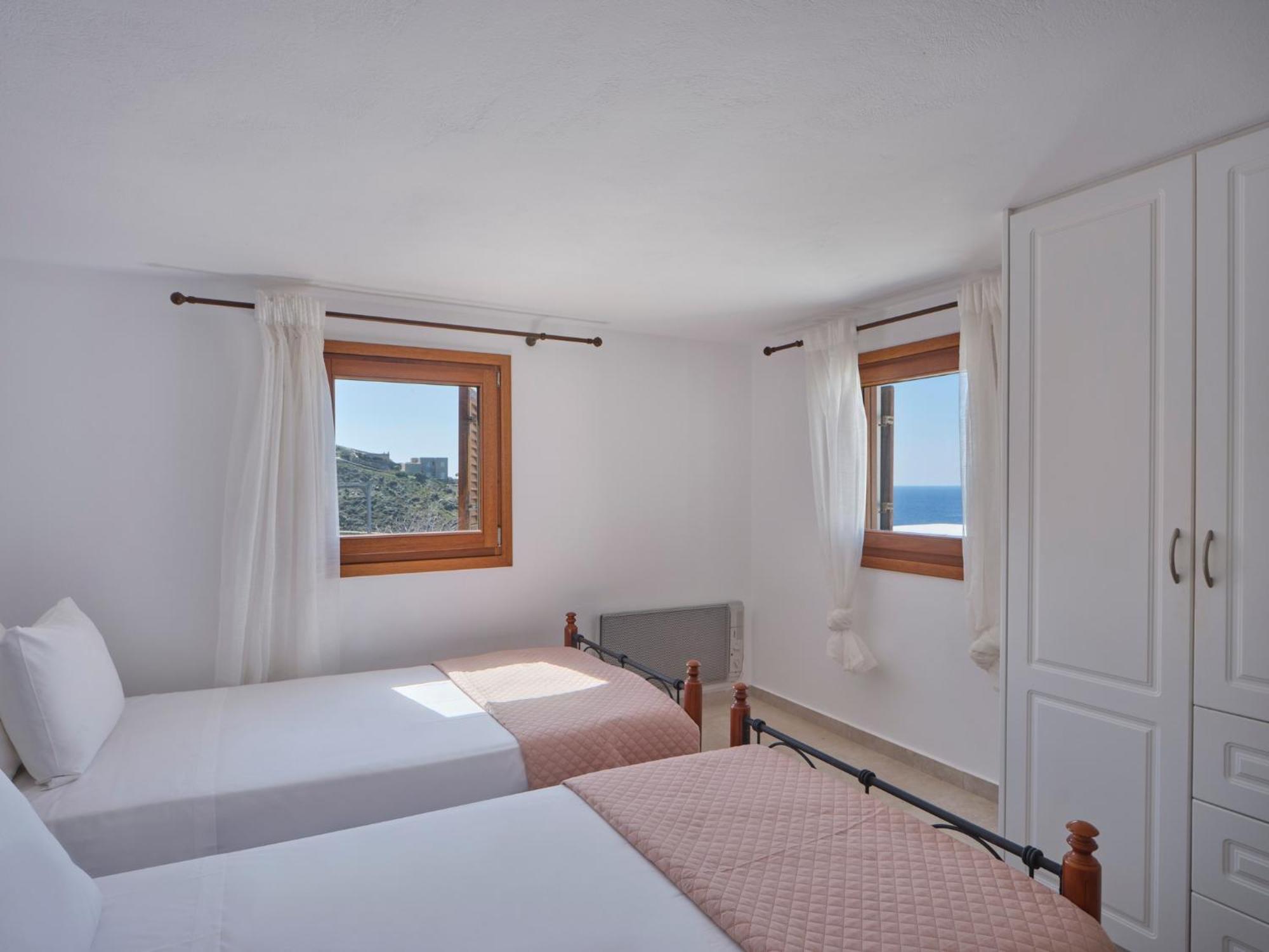 Holiday home Stone With A Sea Water Swimming Pool And A Sea And Sunset View