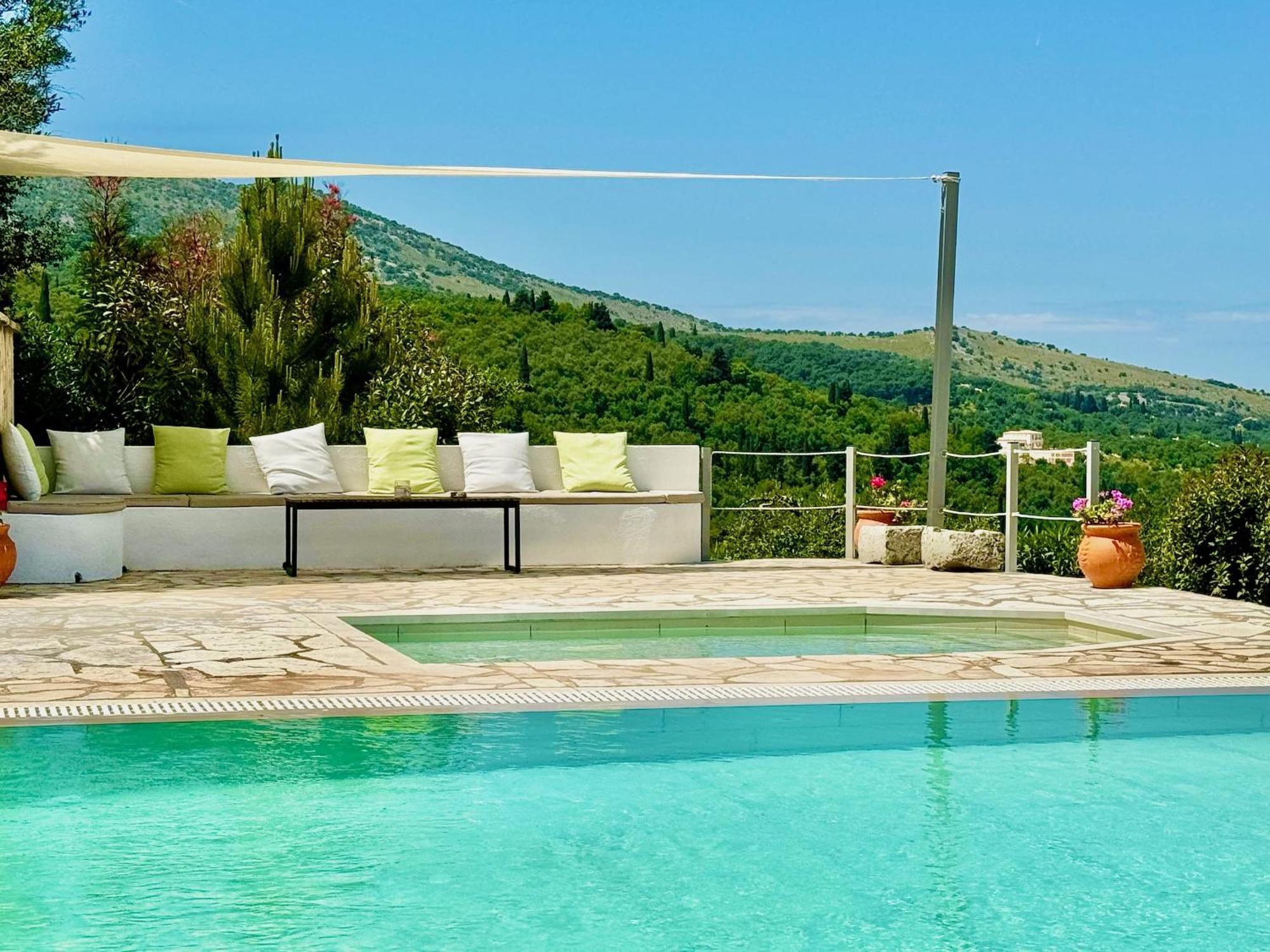 Kessar St Stephanos With Private Pool By Dadovillas Villa *