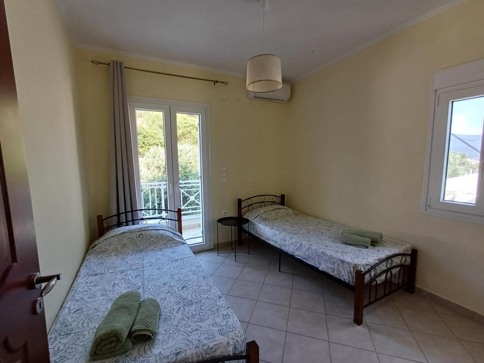 Nostos - Psili Ammos * Psili Ammos (Samos)