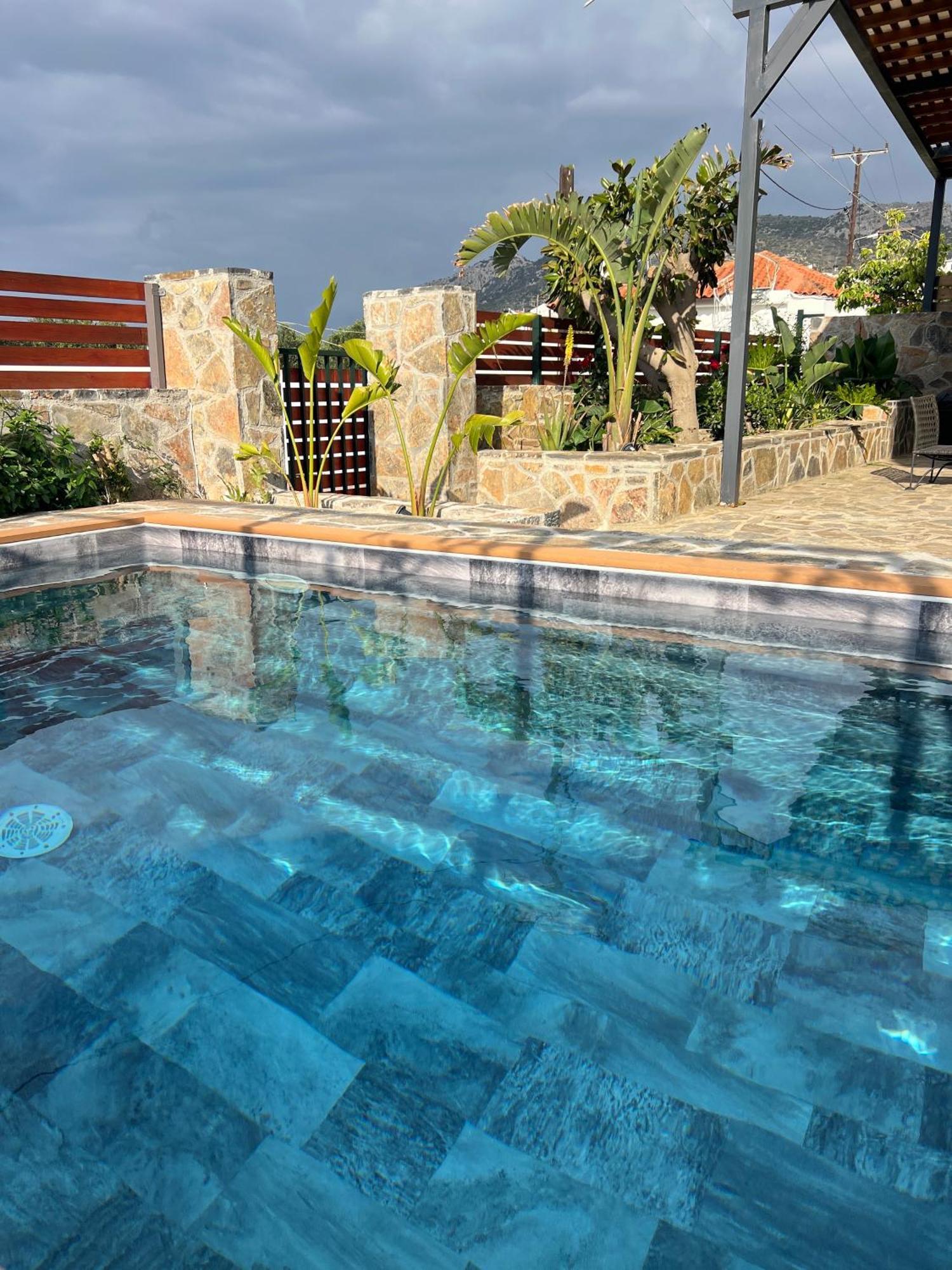 Victoria's Luxury - Private Pool, Jacuzzi Agios Nikolaos (Crete)