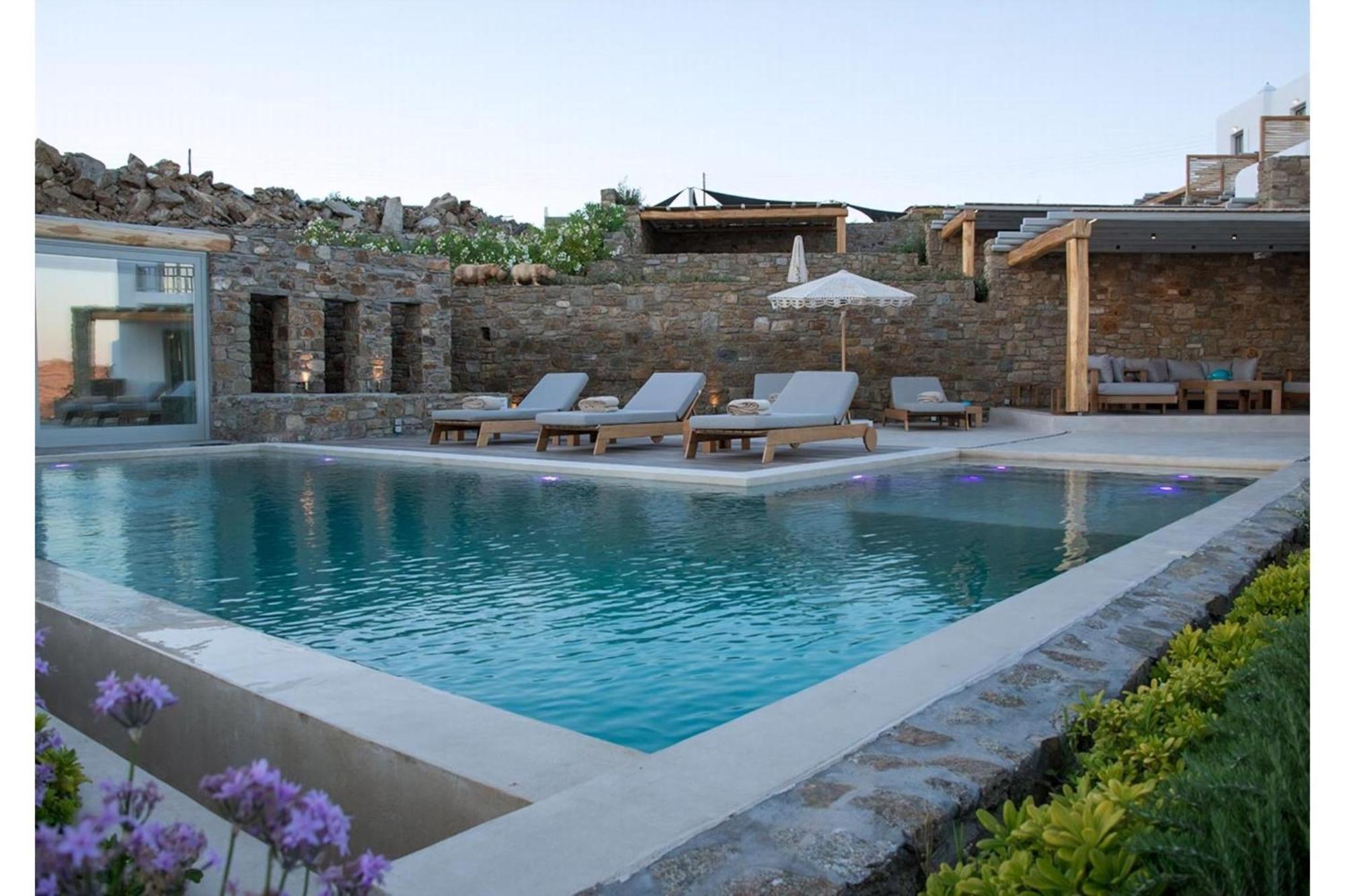Villa La Isla Bonita: Luxury Mykonos Retreat With Sea Views Mykonos Town