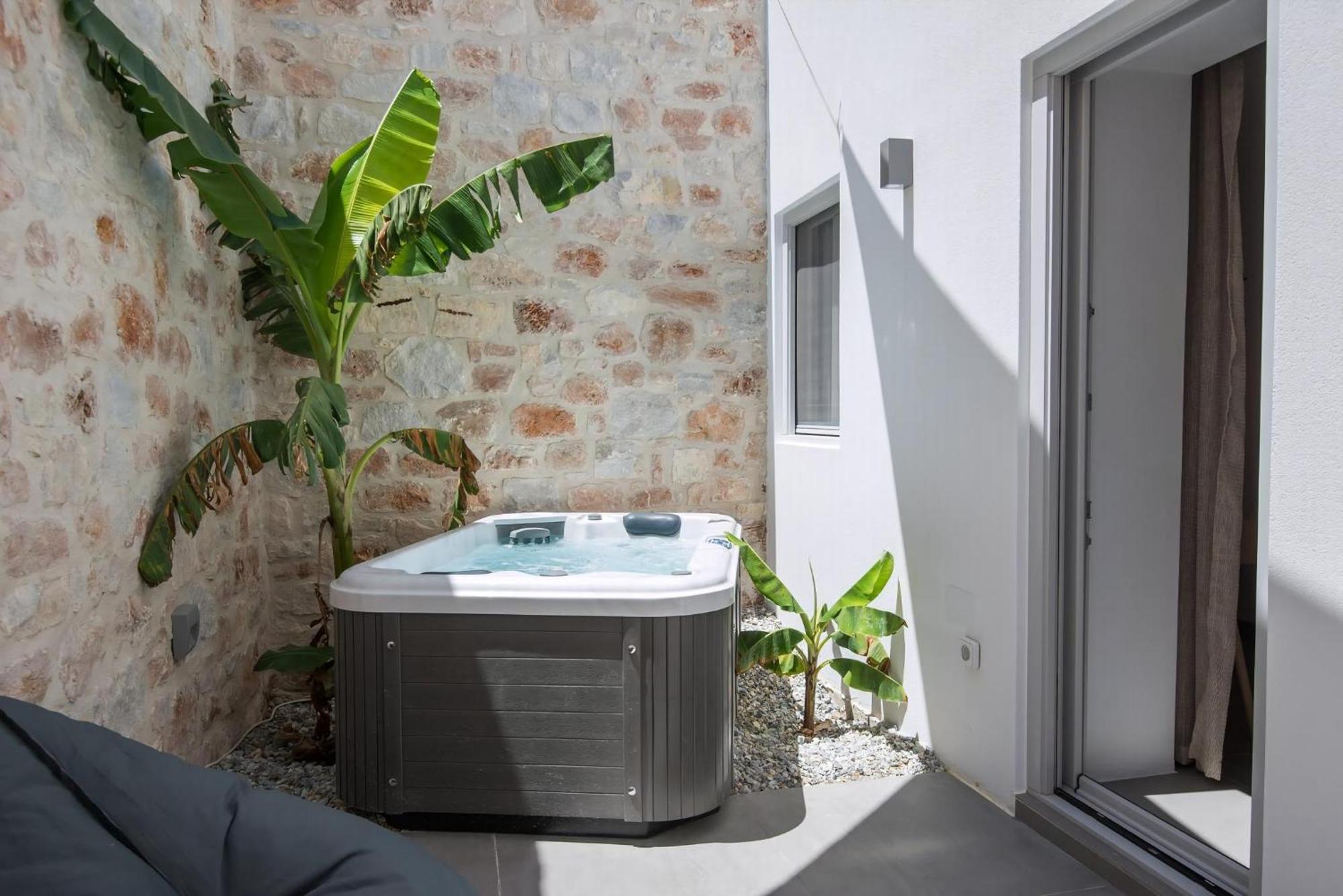 Beautiful Paros Villa 1 Bedroom The Calming Villa Wonderful Sea Views Jacuzzi Naousa