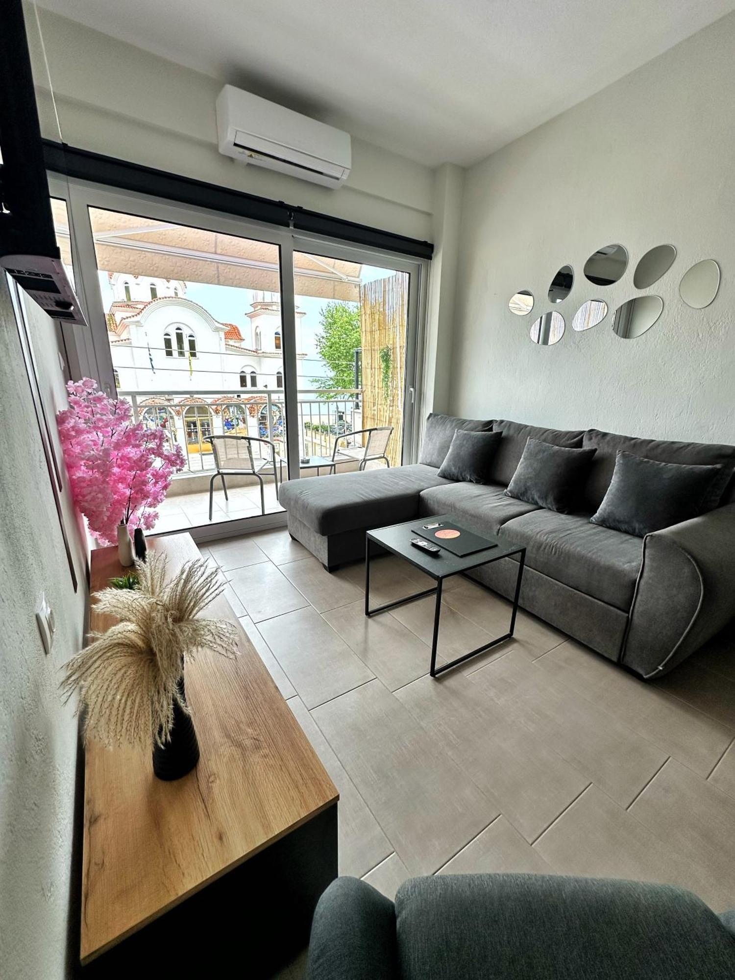 Sunrise Sea View By Eden Apartment *