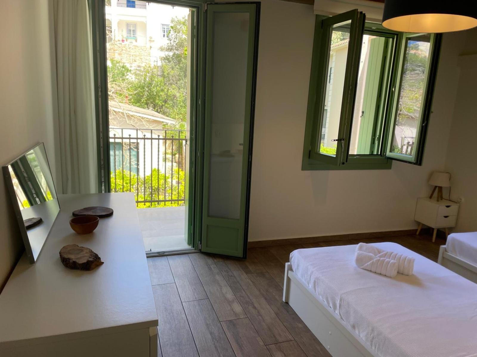 Beachfront Apartment, Center Village, 20m - Near Myrtos - Fiskardo Apartment