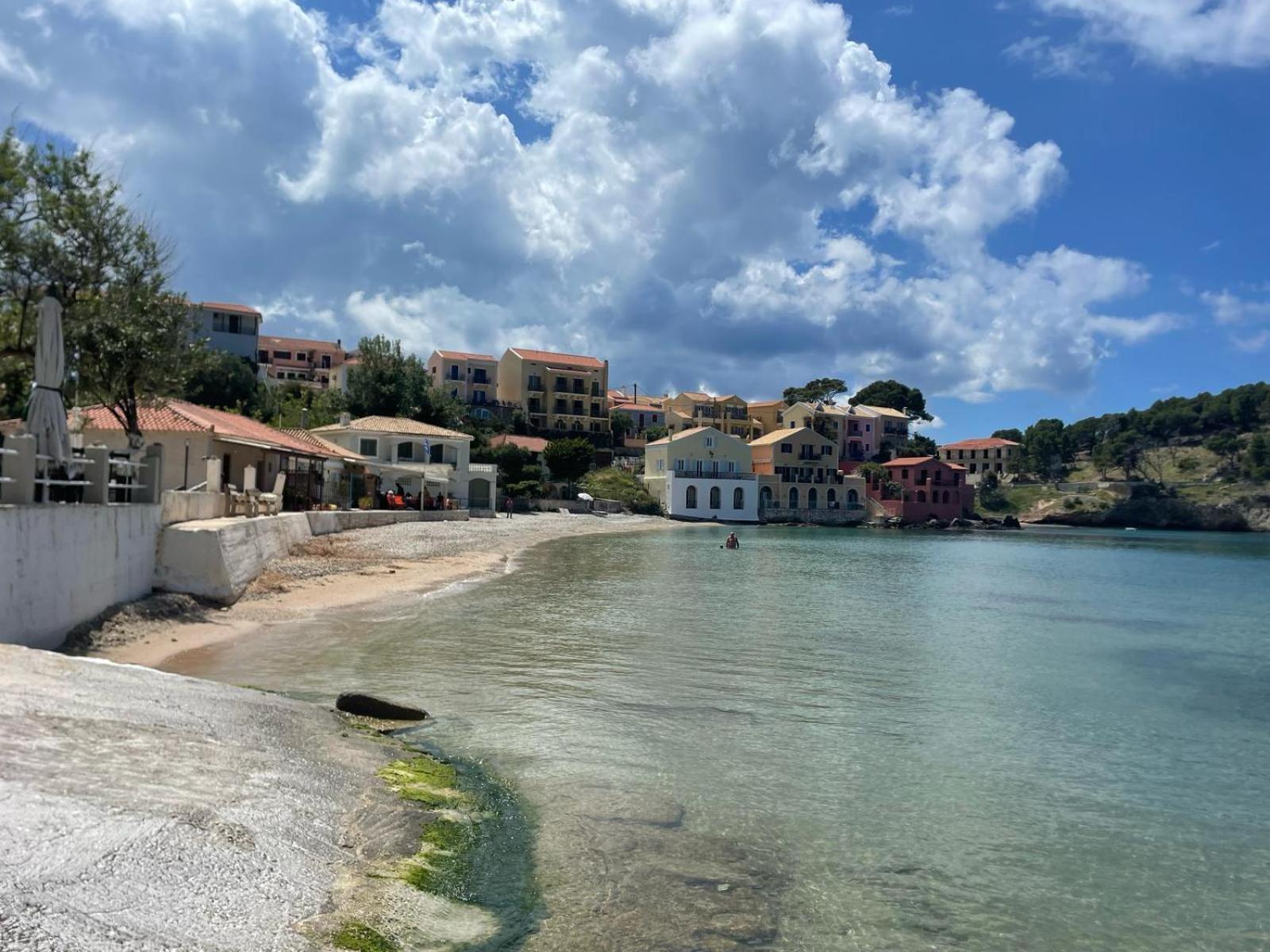 Beachfront Apartment, Center Village, 20m - Near Myrtos - Fiskardo Apartment *
