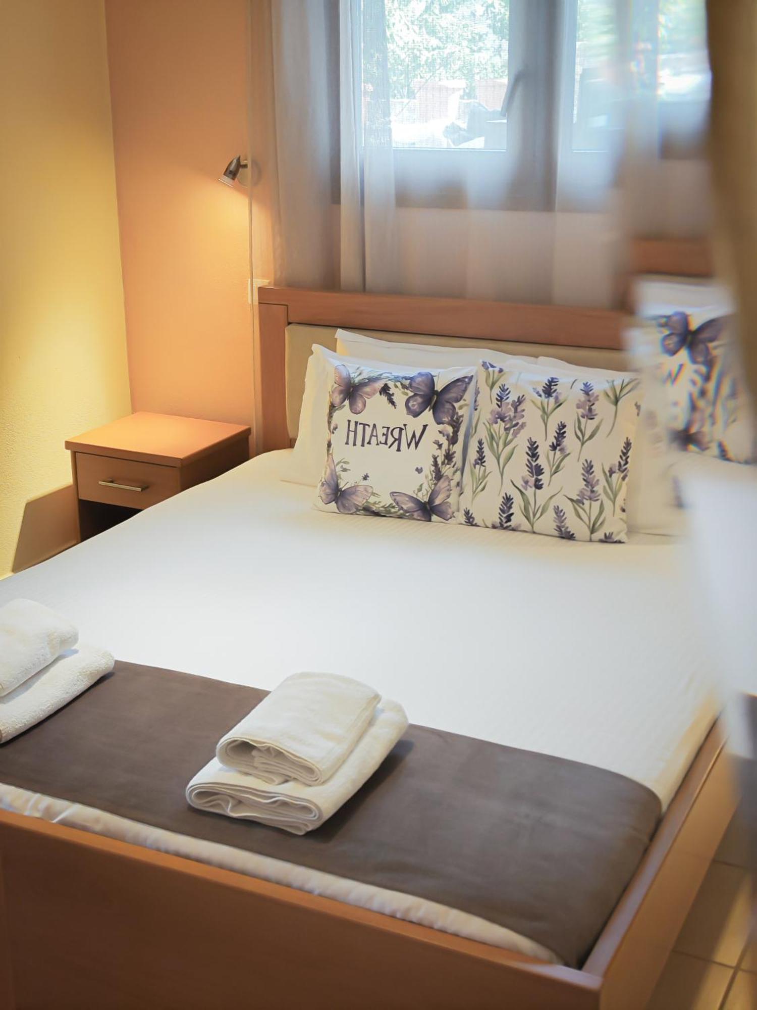 Lavender Aparthotel *