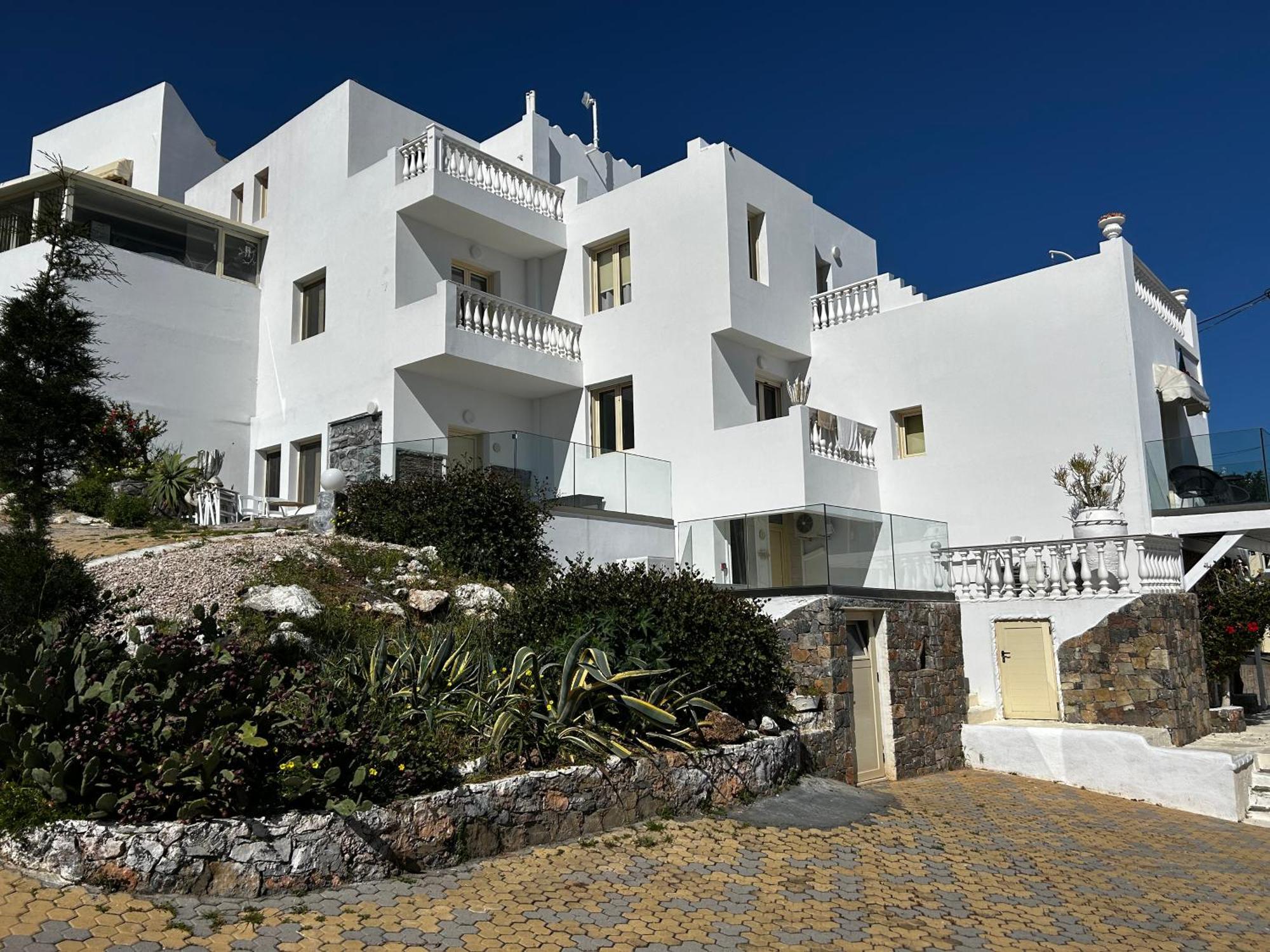 Junior Villas Complex In Korifi Aparthotel Heraklion (Crete)