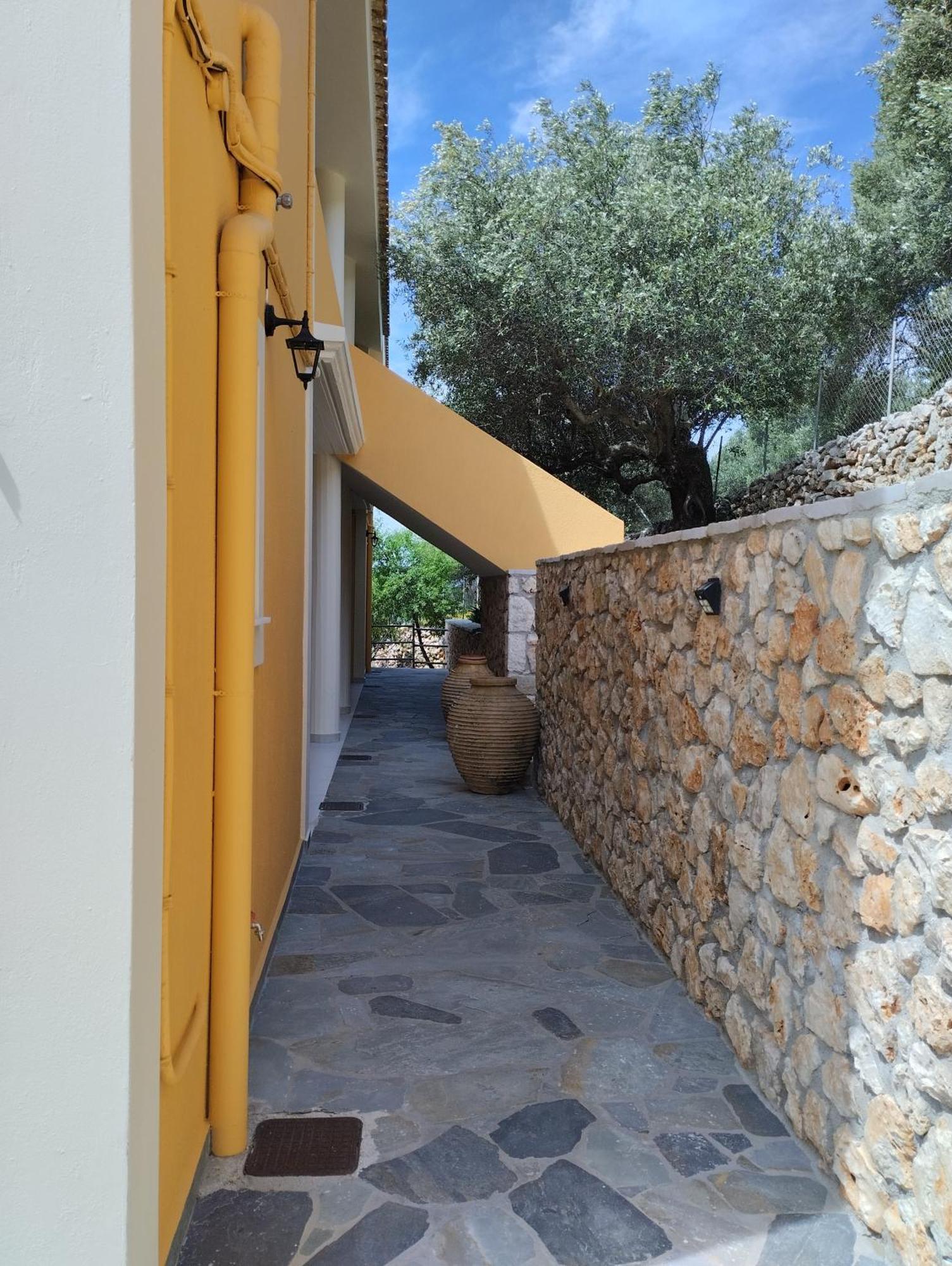 Asteras Aparthotel