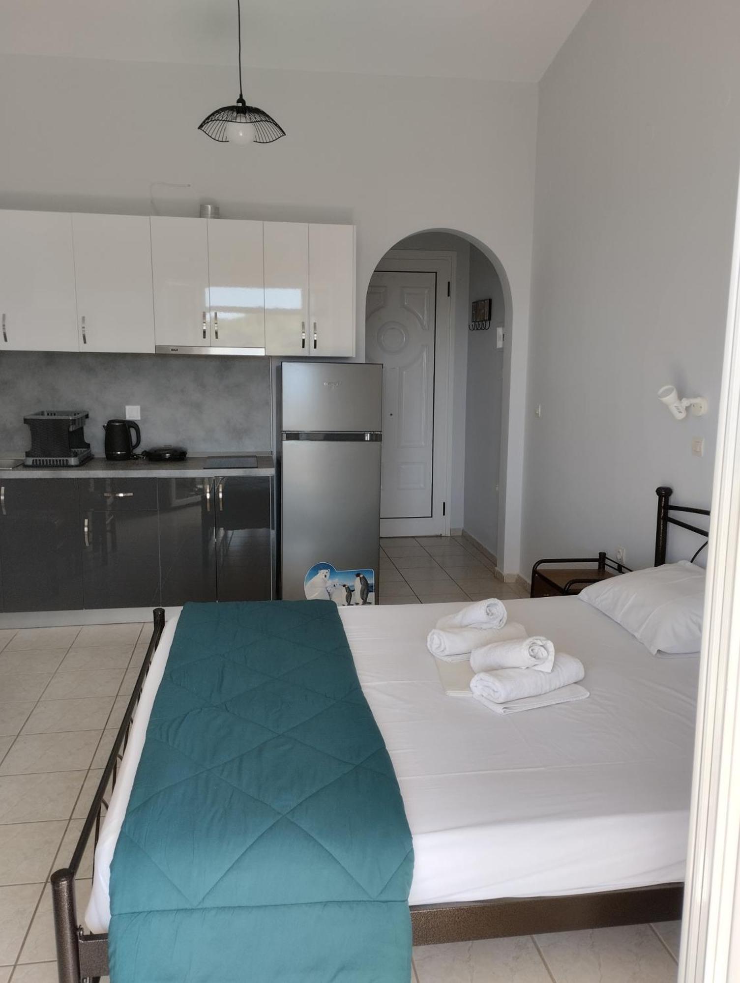 Asteras Aparthotel 2*