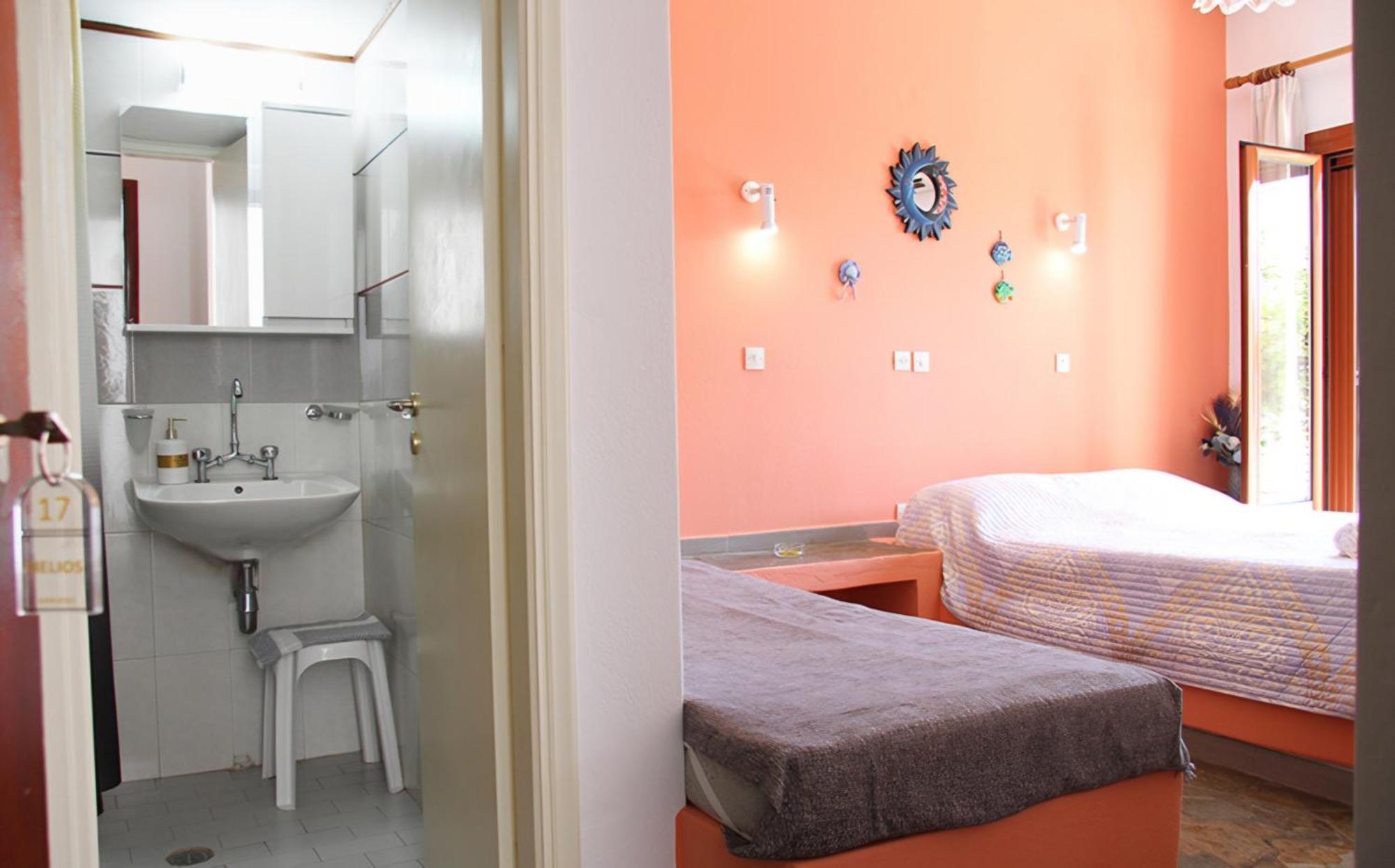 Helios Serifos Guest house Livadi (Serifos)