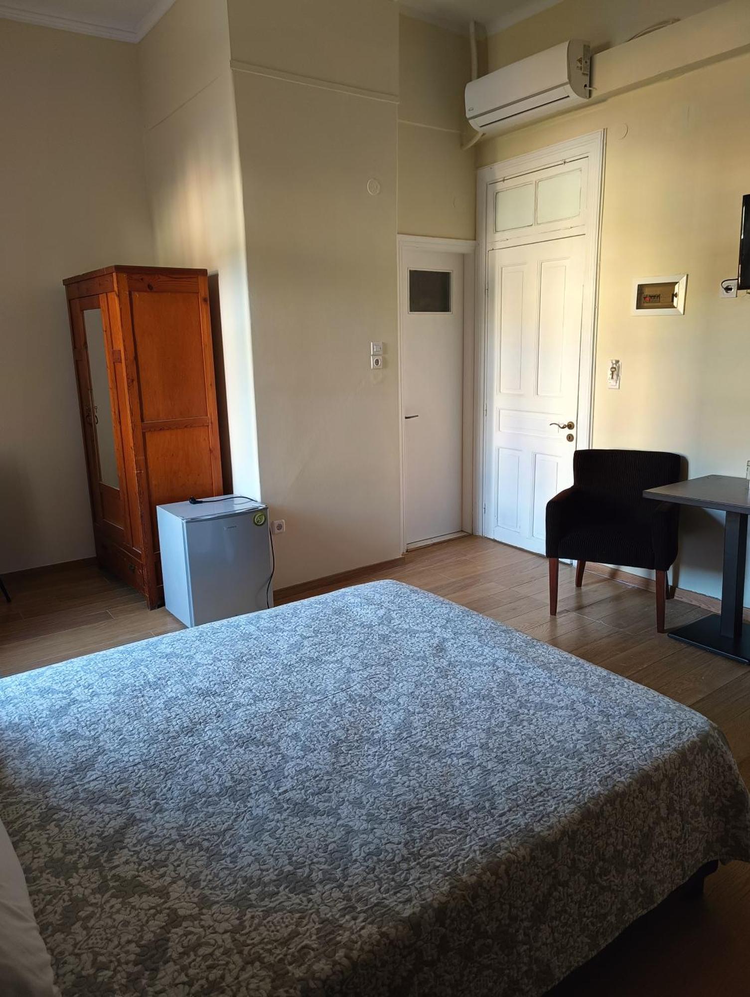 Anesis Hotel