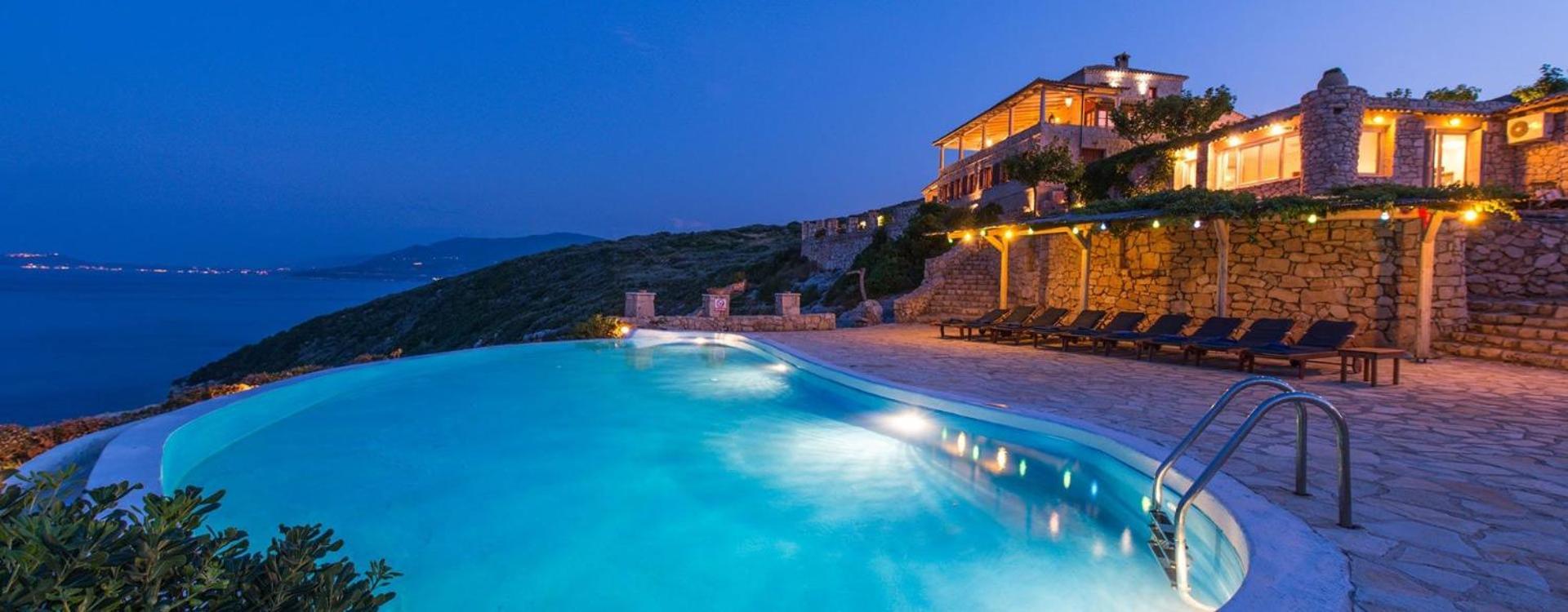 Luxury Harron 4 Bed Private Pool Agios Nikolaos Villa *