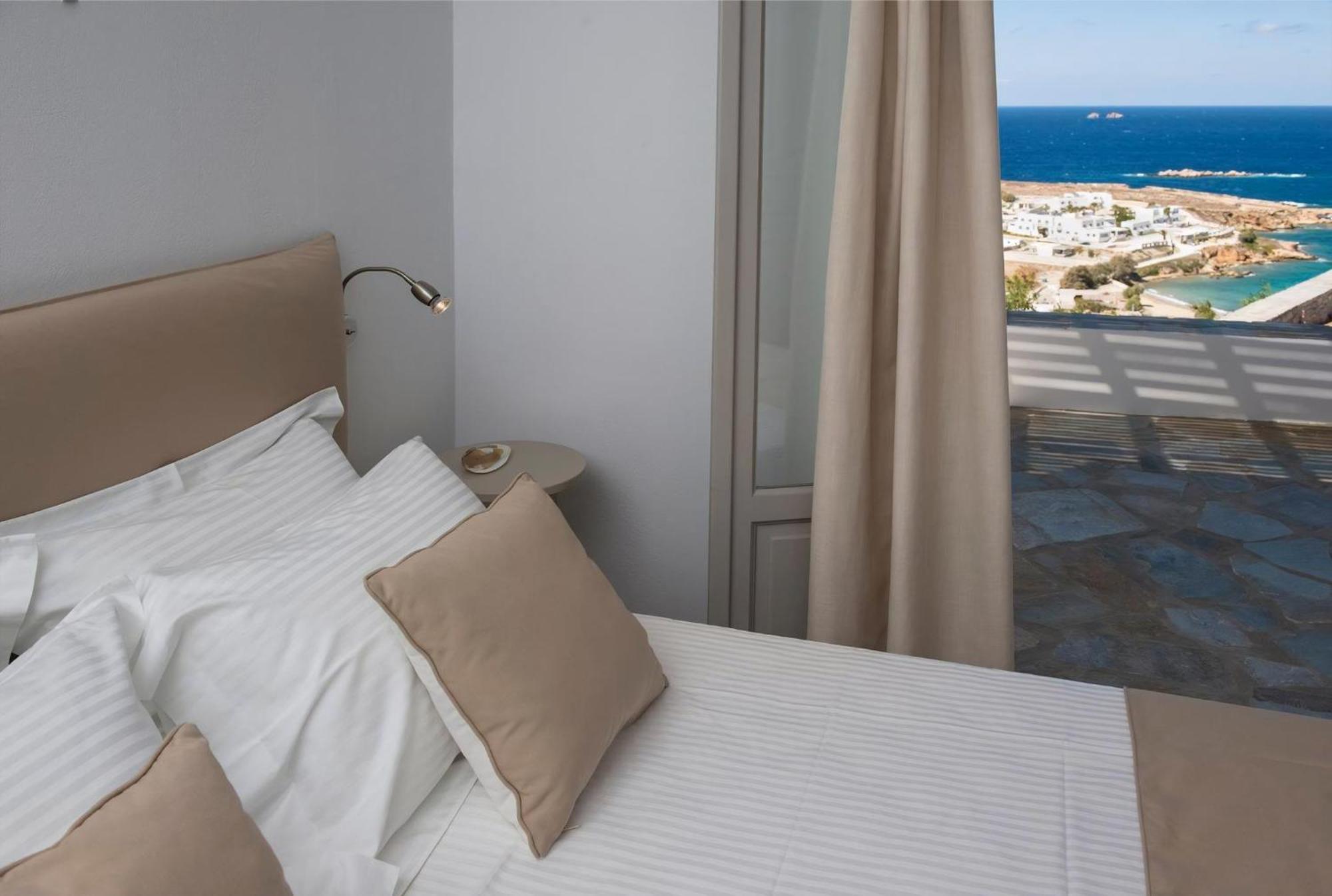 Villa Platinum Paros 3 Bedroom Amazing Sea Views Private Infinity Pool Access Parikia Parasporos