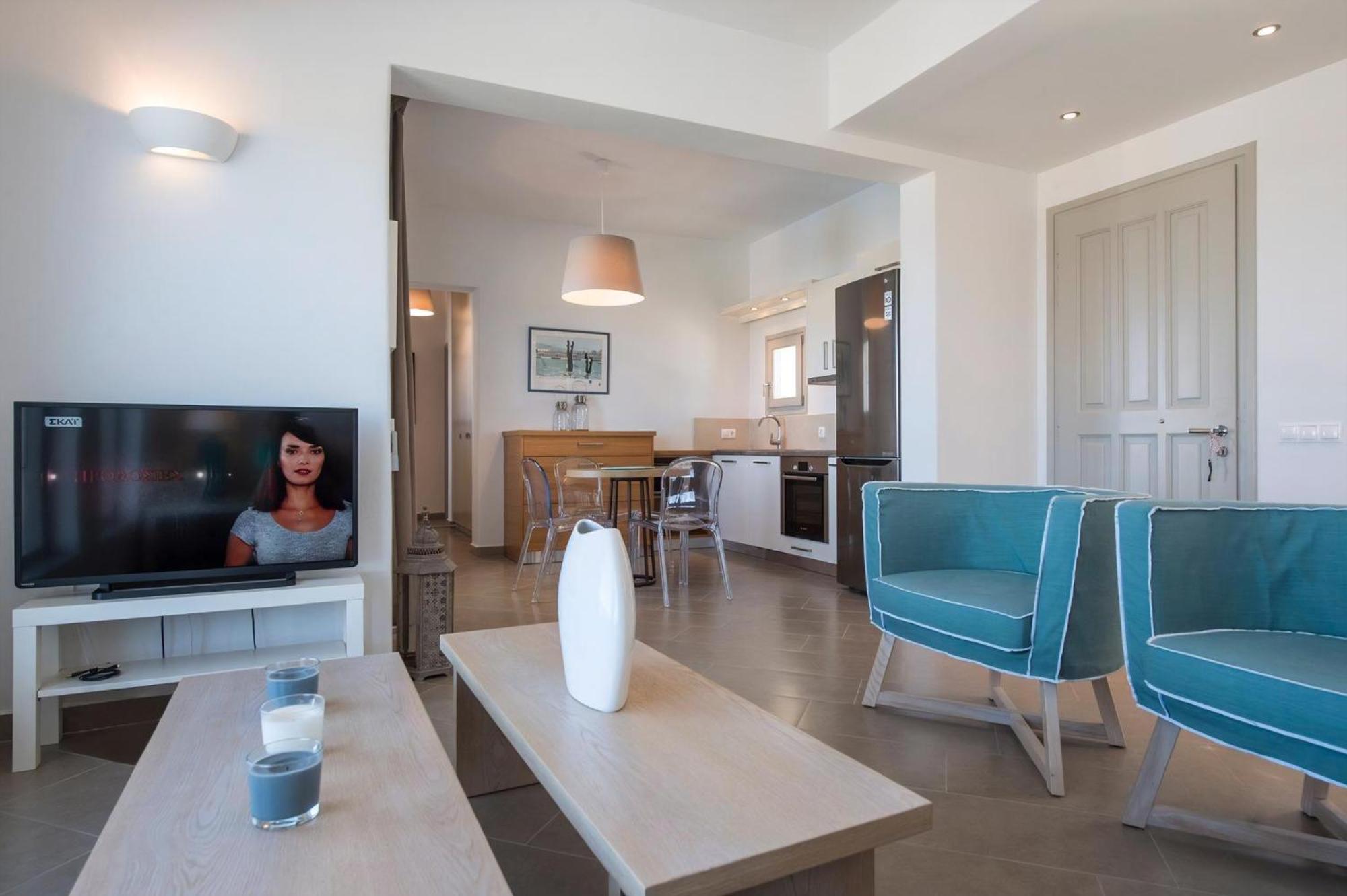 Platinum Paros 3 Bedroom Amazing Sea Views Private Infinity Pool Access Parikia *