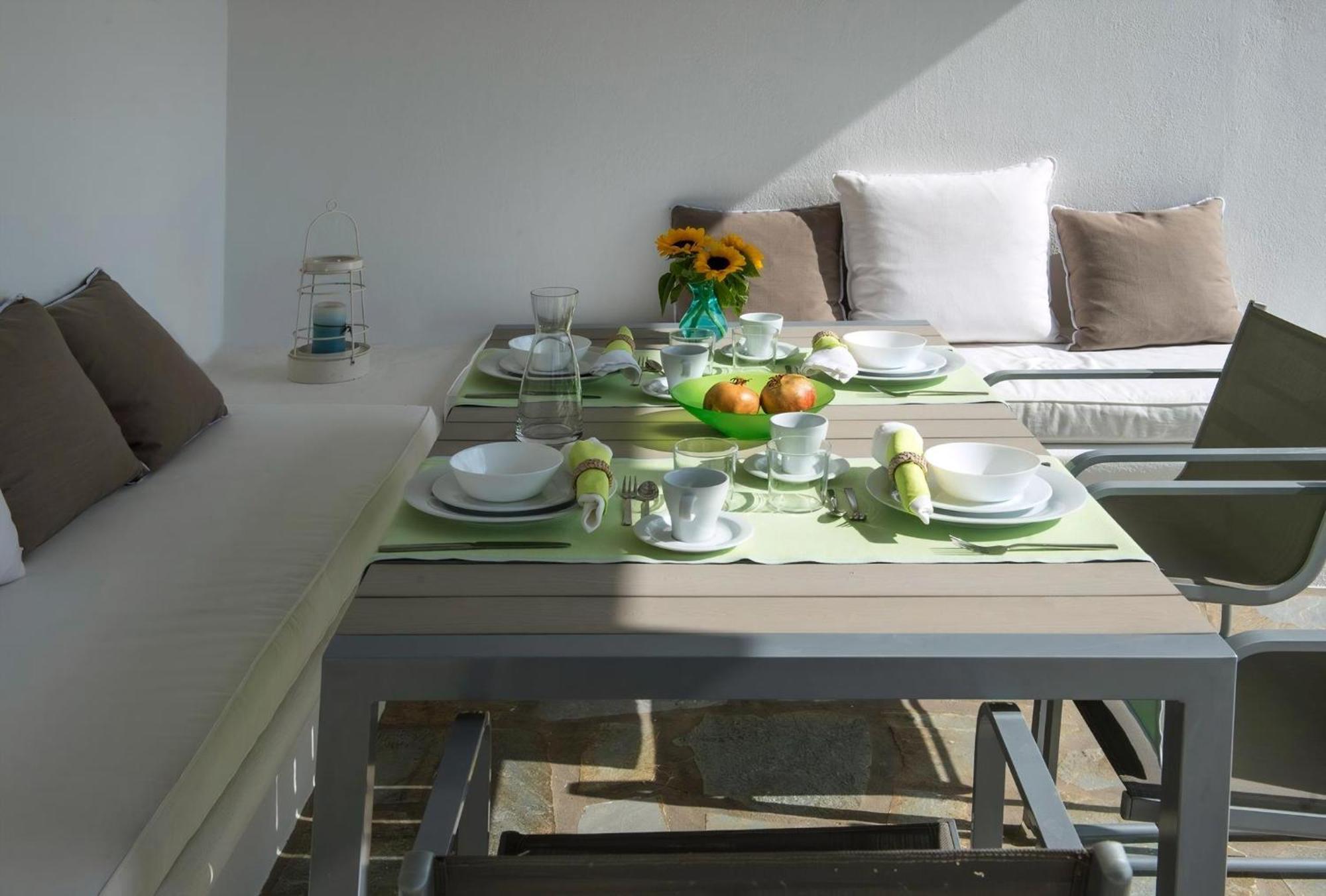 Villa Platinum Paros 3 Bedroom Amazing Sea Views Private Infinity Pool Access Parikia