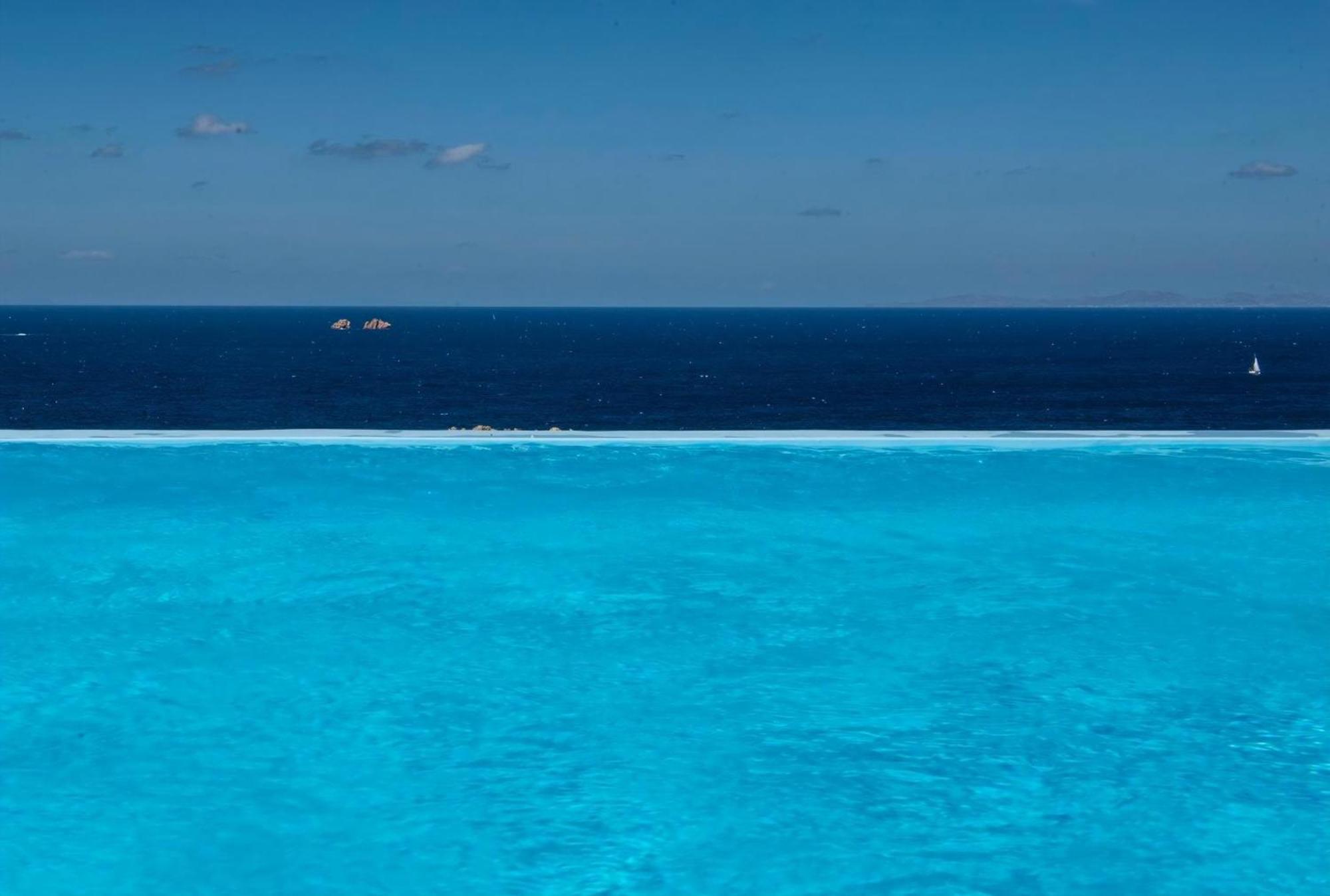 Platinum Paros 3 Bedroom Amazing Sea Views Private Infinity Pool Access Parikia Villa *