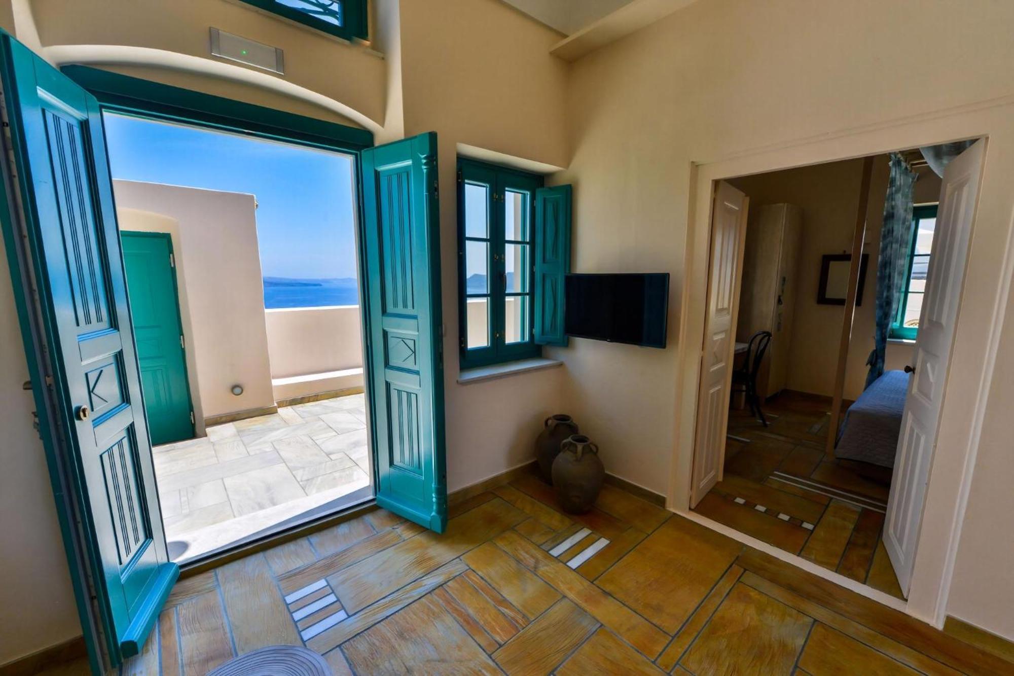 Magnificent Santorini | 3 Bedrooms | Royal | Beautiful Caldera View With 2 Outdoor Hot Tubs | Villa