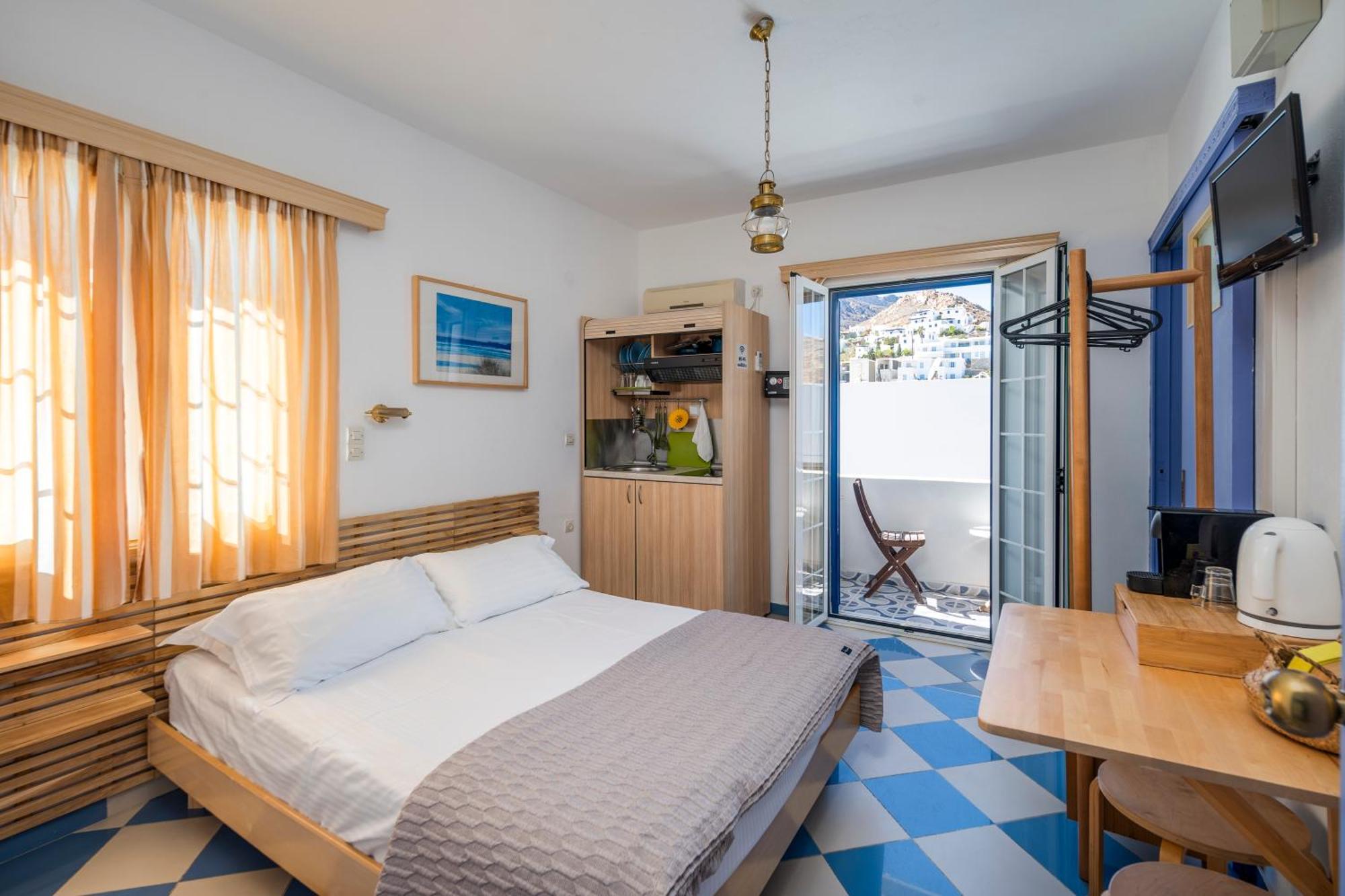 Bofor & Aparthotel 2*