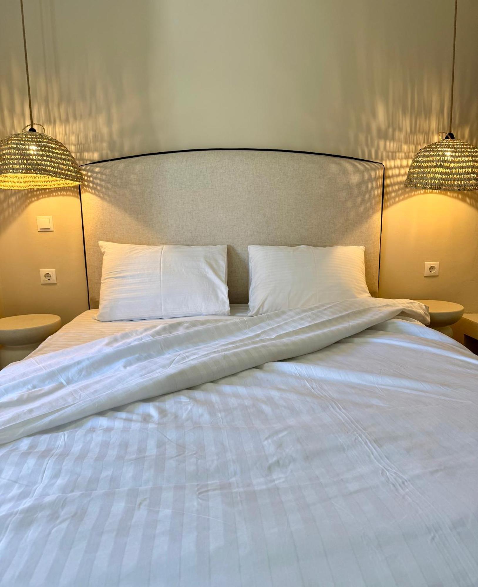 Alga Luxury Inn *