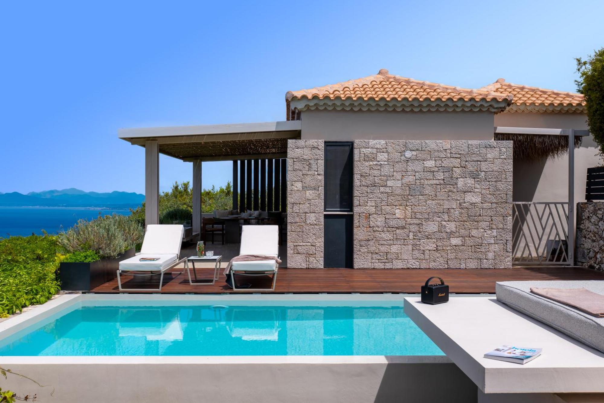 Artblue Villa *