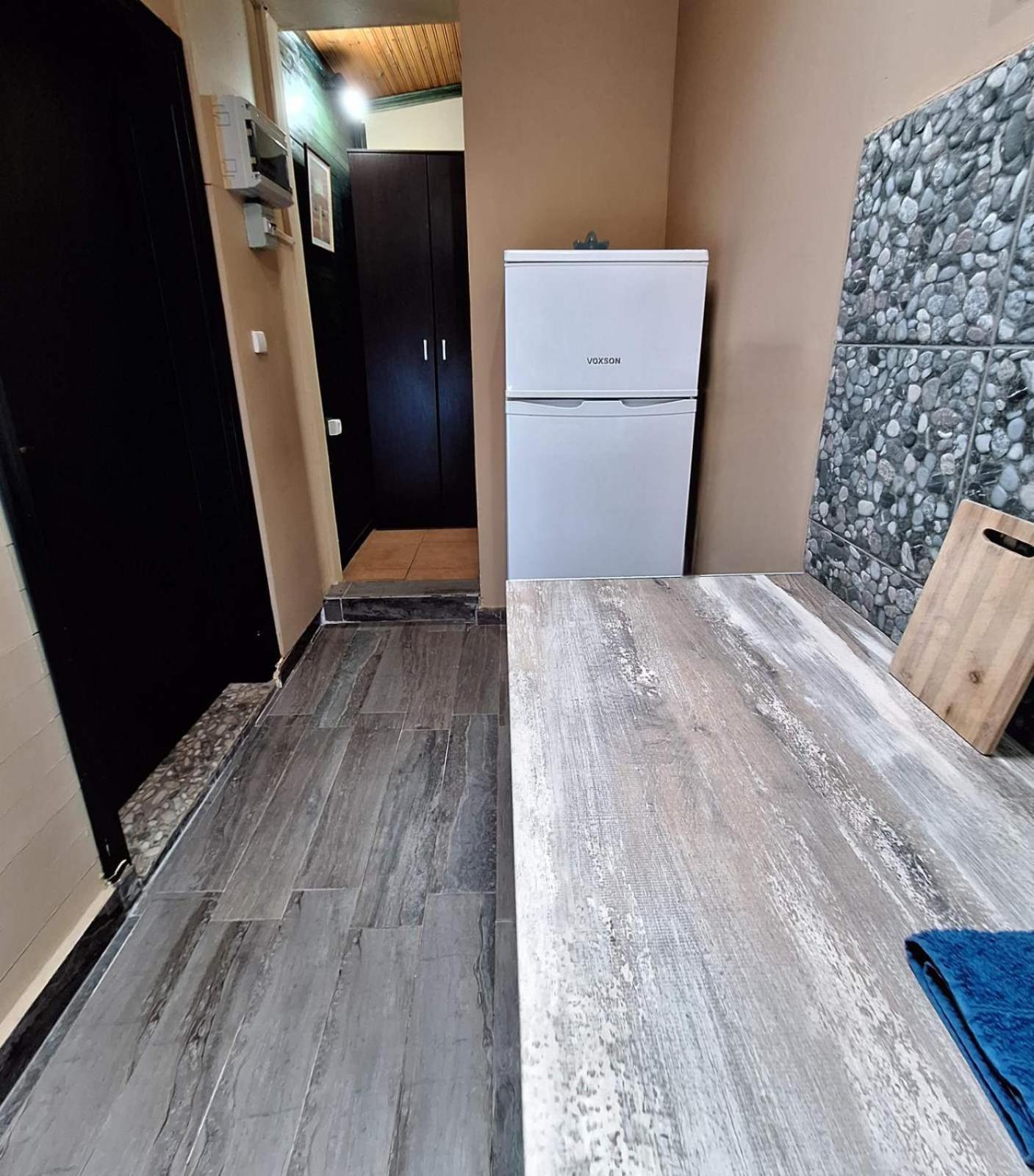 Platanes Apartment Skala Marion