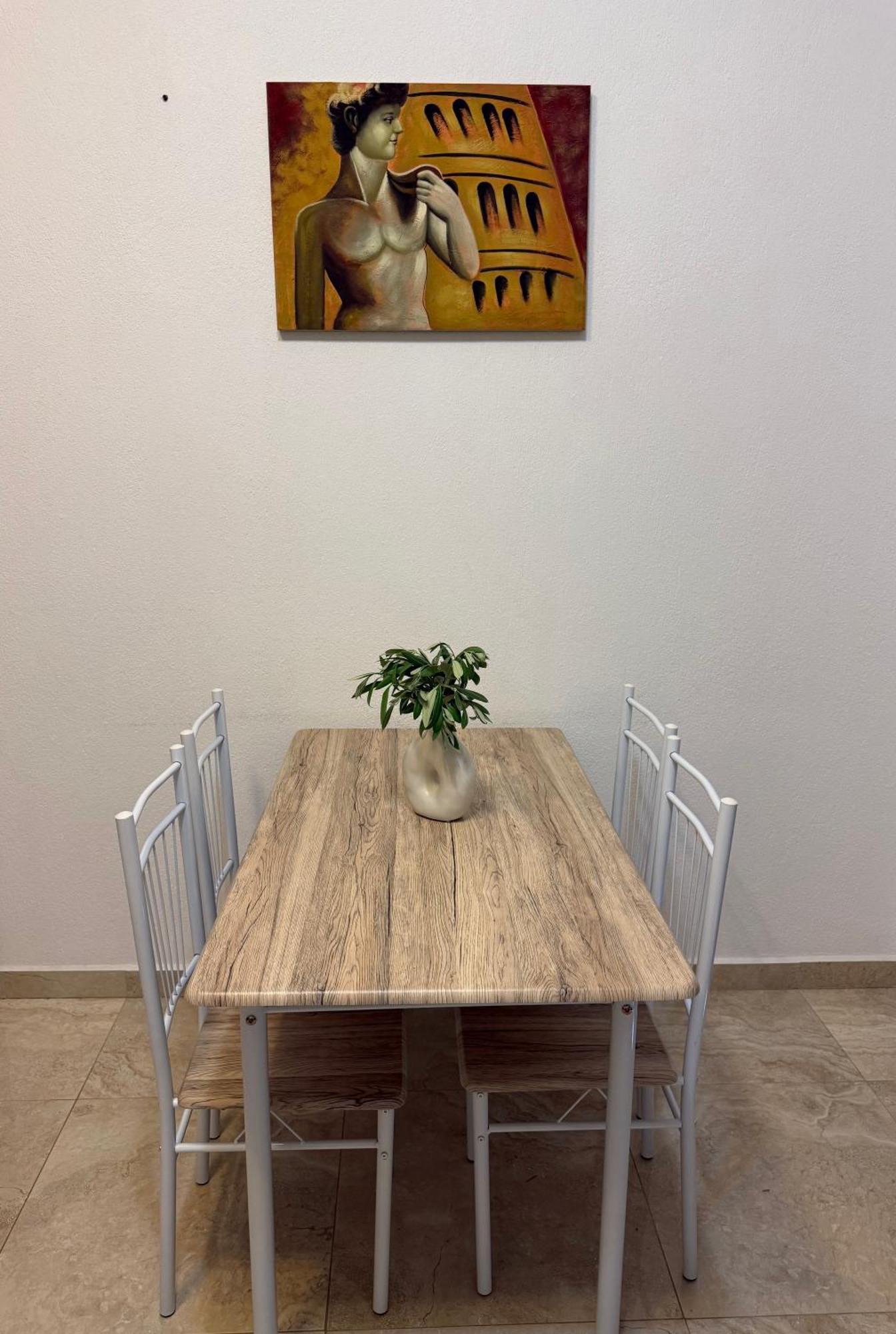 Spartandom Apartment *
