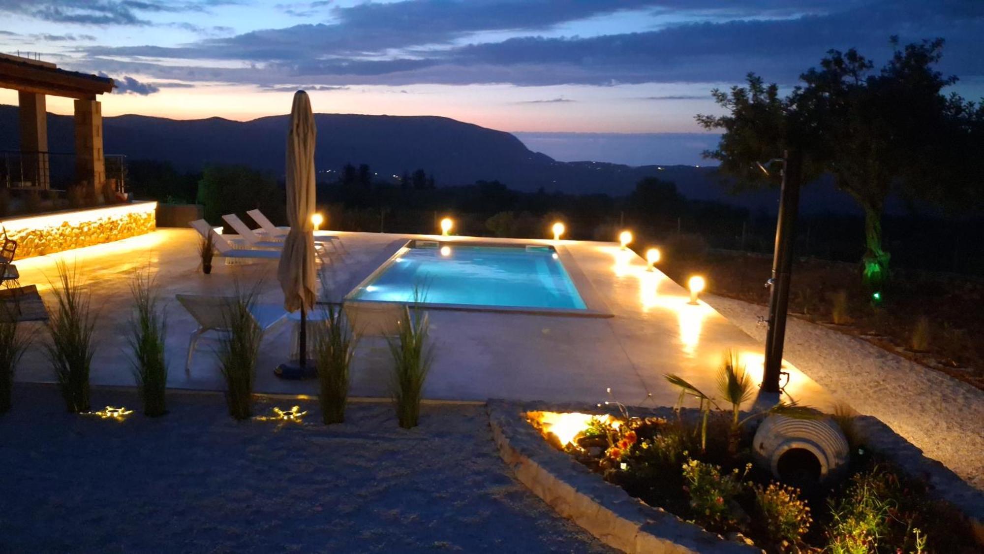 Stone Halepa With Panoramic View. Villa Neon Khorion (Chania)
