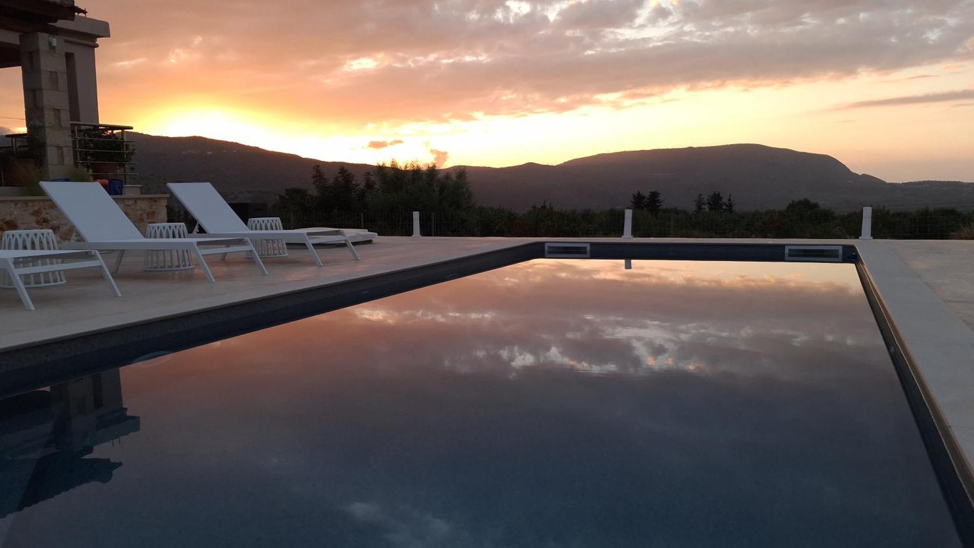 Villa Stone Halepa With Panoramic View. Neon Khorion (Chania)