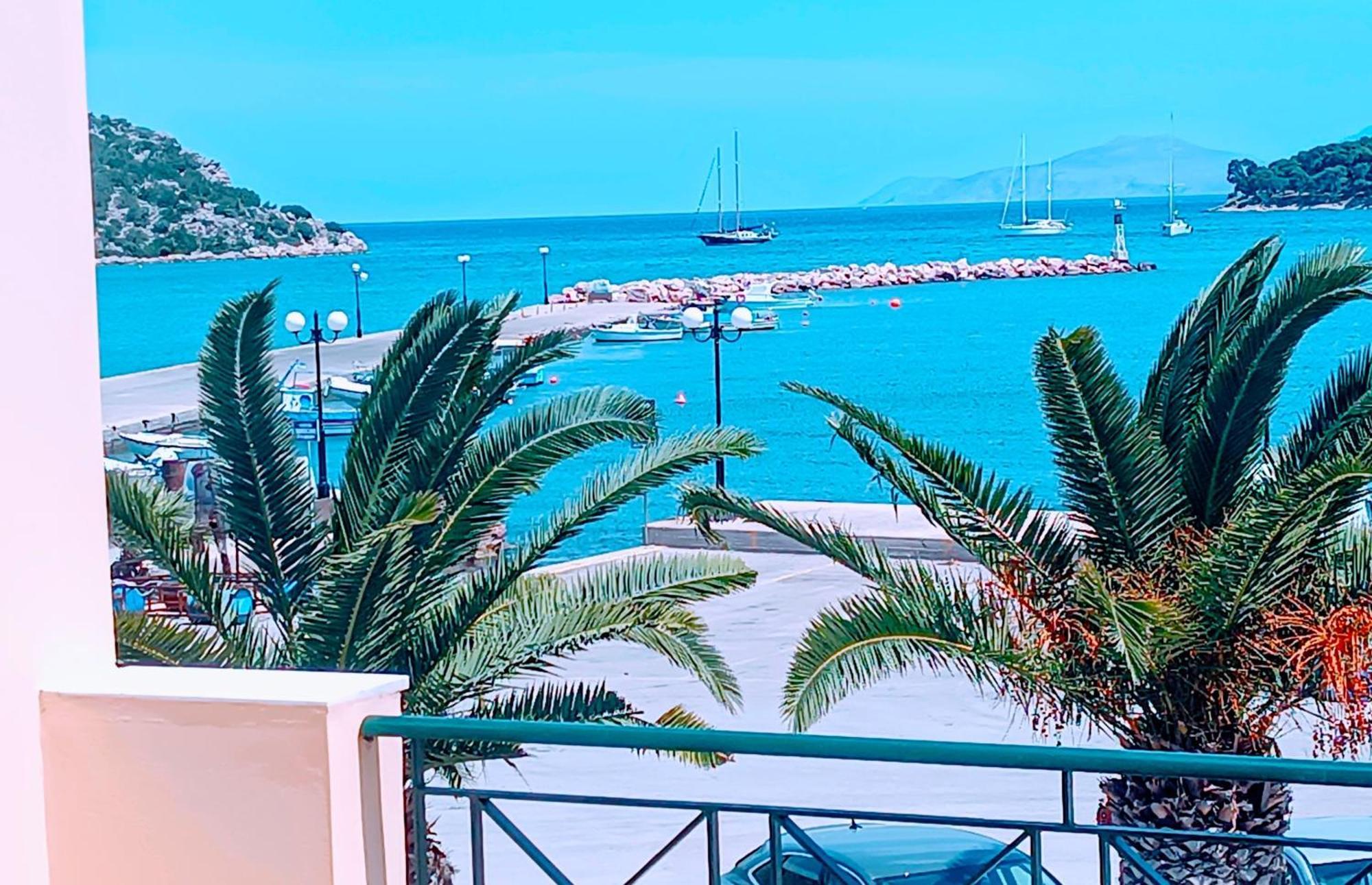 Port Luxury