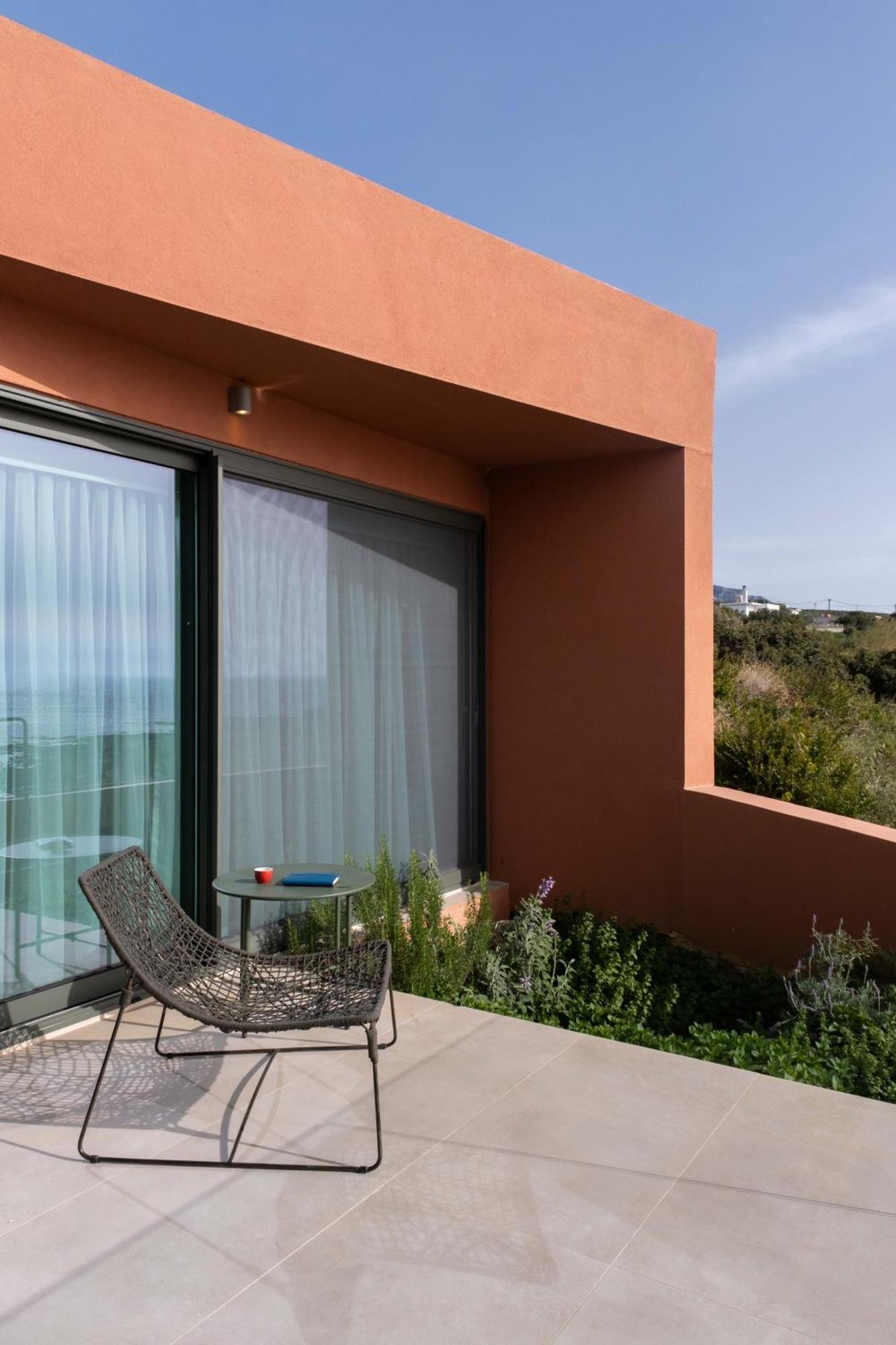 Casa Tarrha- Beachfront With Heated Pool Livadia (Crete)