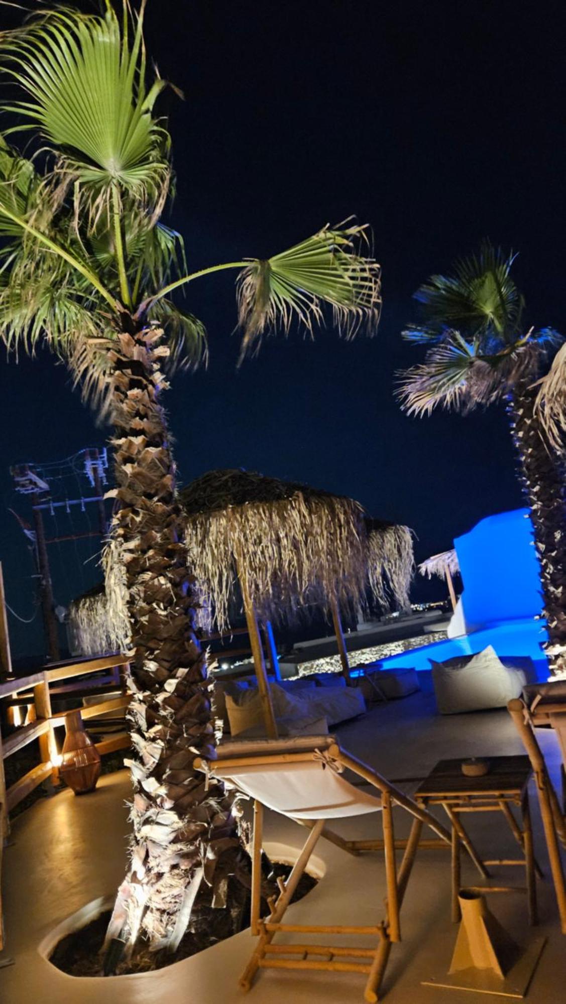Elli Tropical Luxury Sunset-infinity Pool- Sea Side-near Center Parking Aparthotel