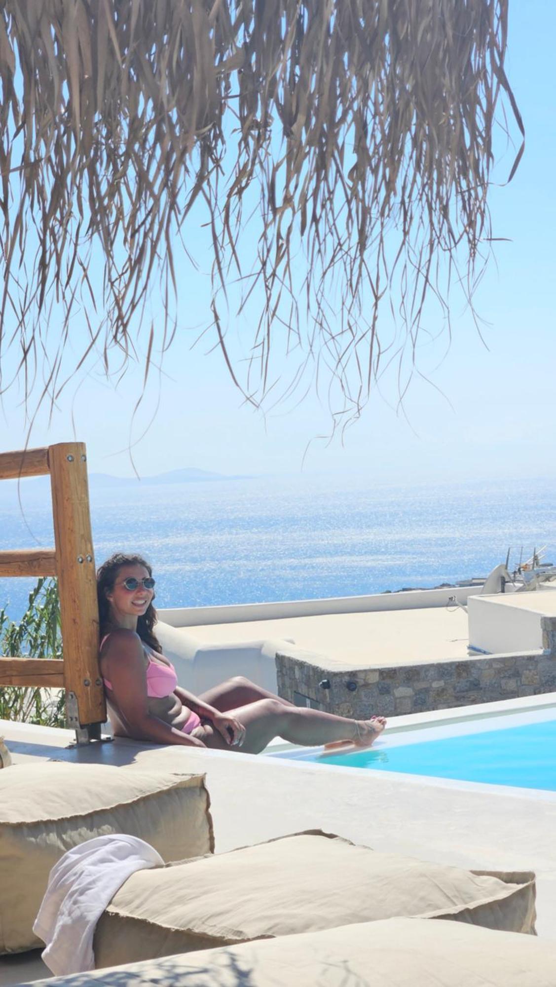 Elli Tropical Luxury Sunset-infinity Pool- Sea Side-near Center Parking Aparthotel