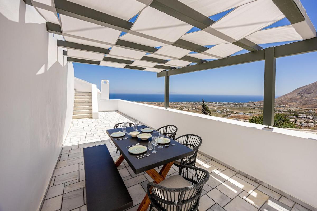 Parastia Luxury Santorini - Private Jacuzzi Villa *